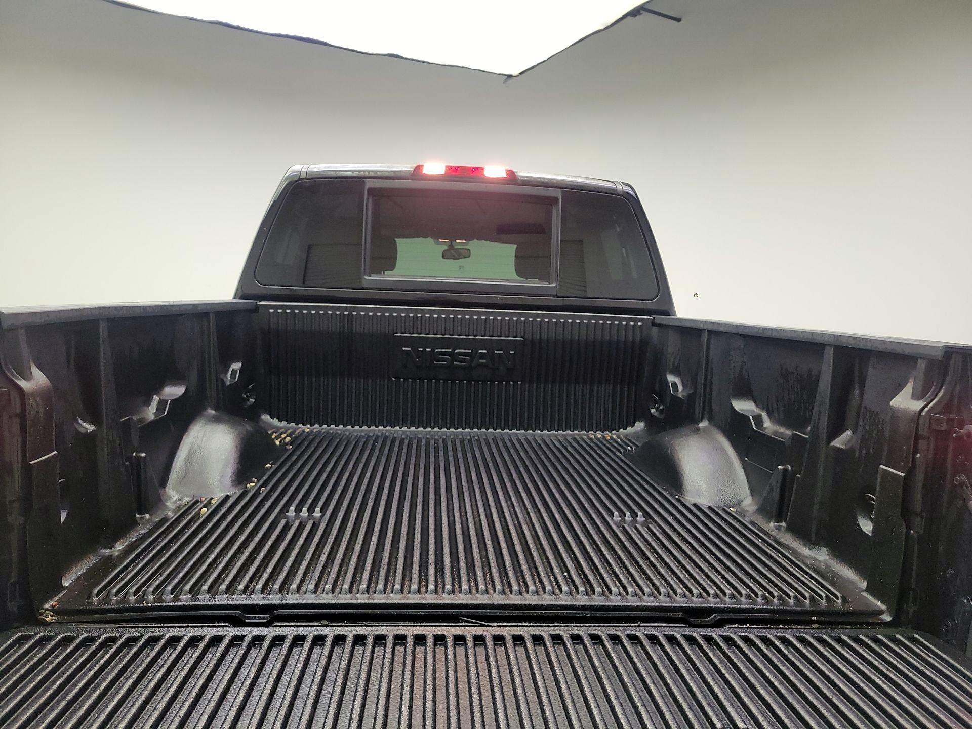 Thumbnail: 2014 Nissan Titan - 20