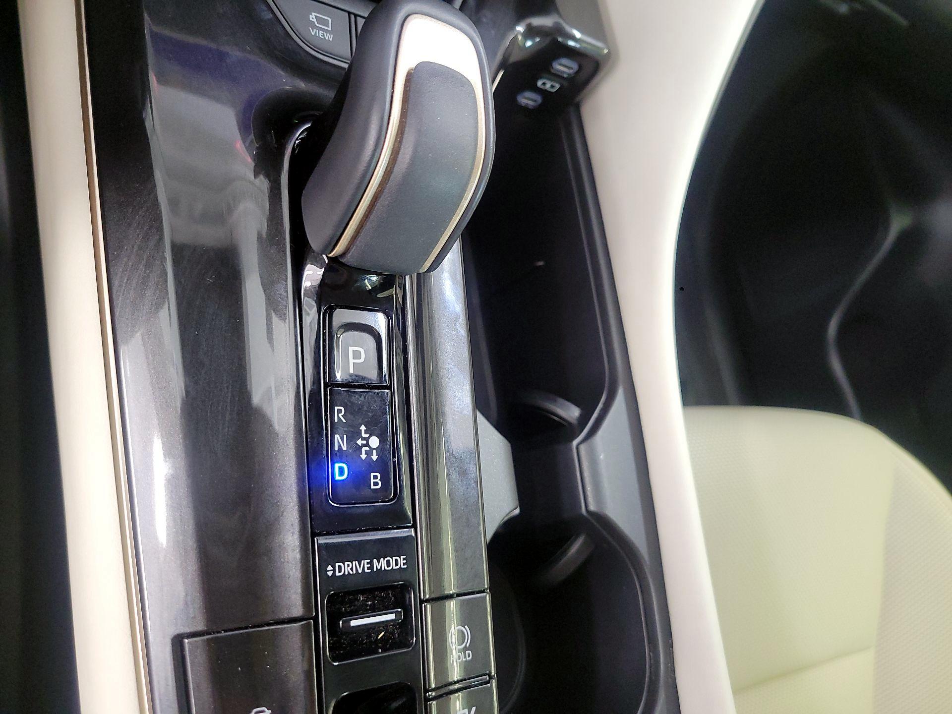 Thumbnail: 2024 Toyota Crown - 17
