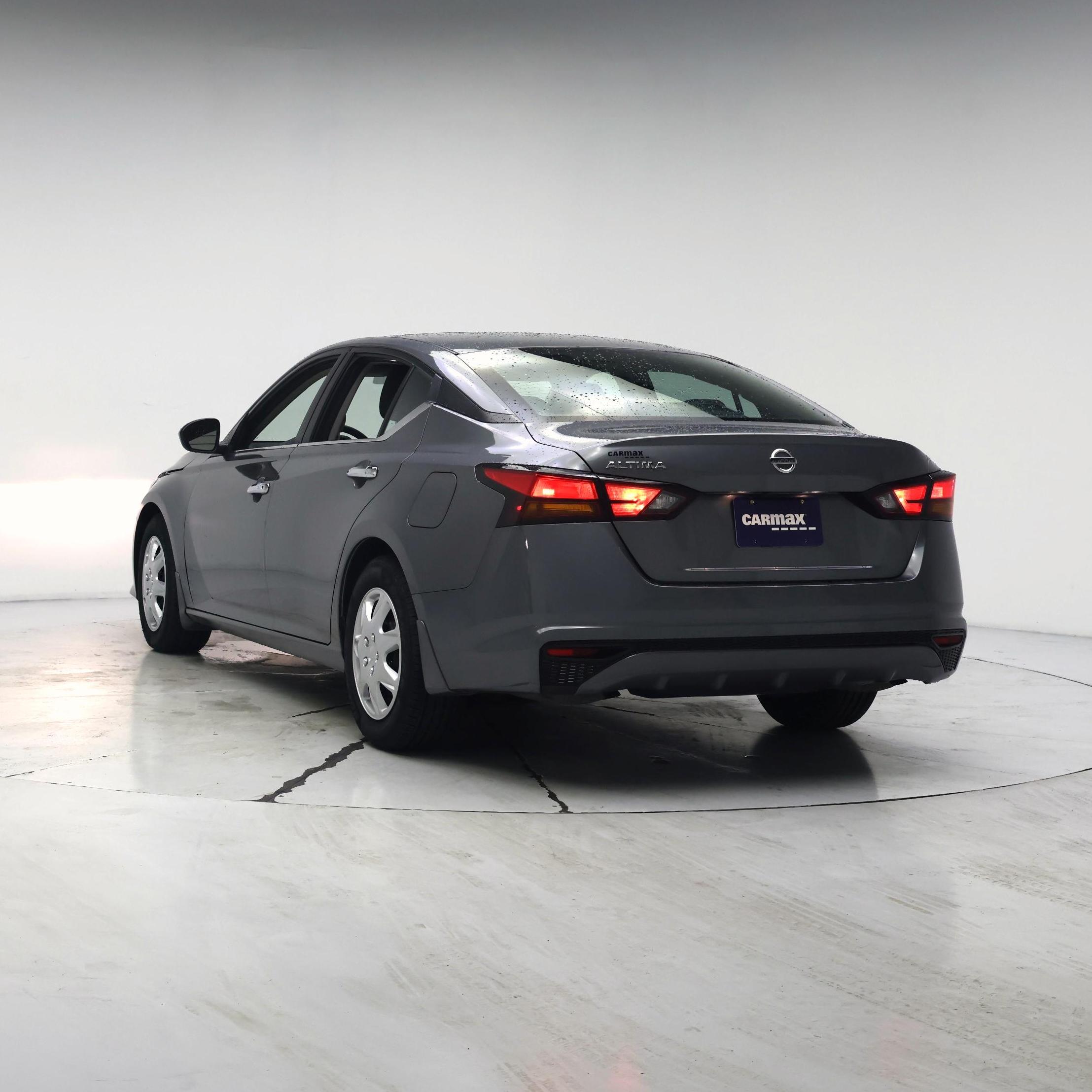 Thumbnail: 2022 Nissan Altima - 2