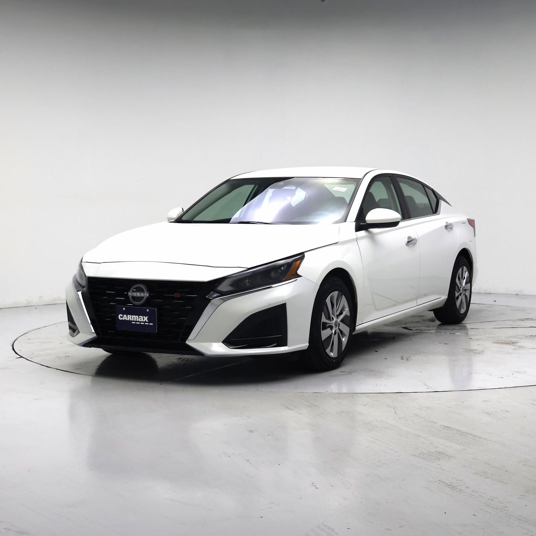 Thumbnail: 2023 Nissan Altima - 4