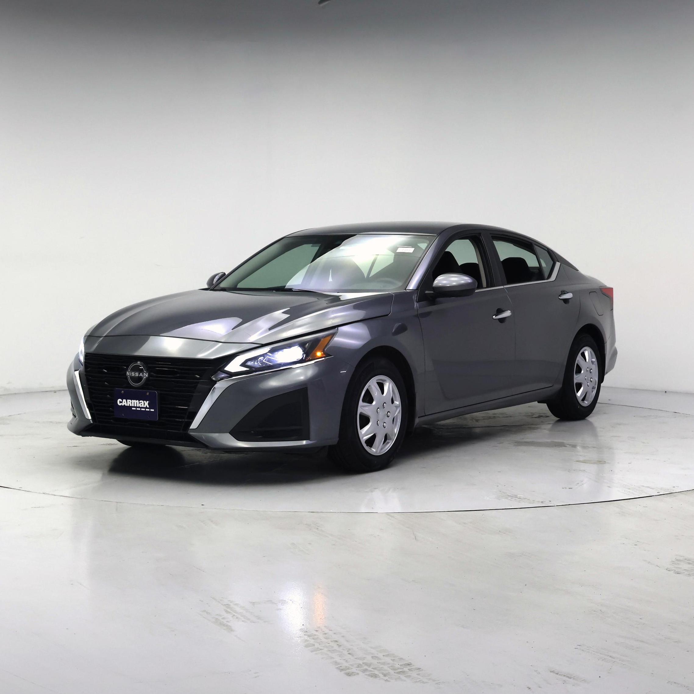 Thumbnail: 2023 Nissan Altima - 4