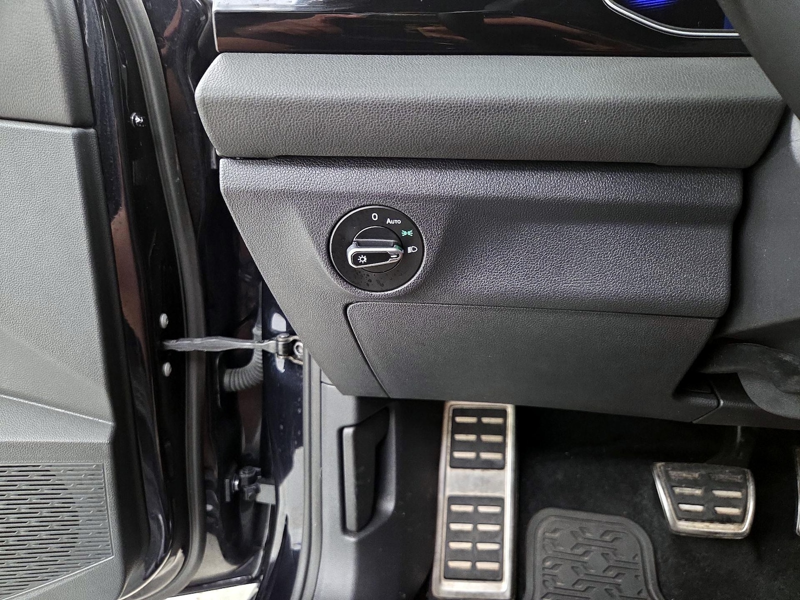 2025 Volkswagen Jetta Sport - Photo 14