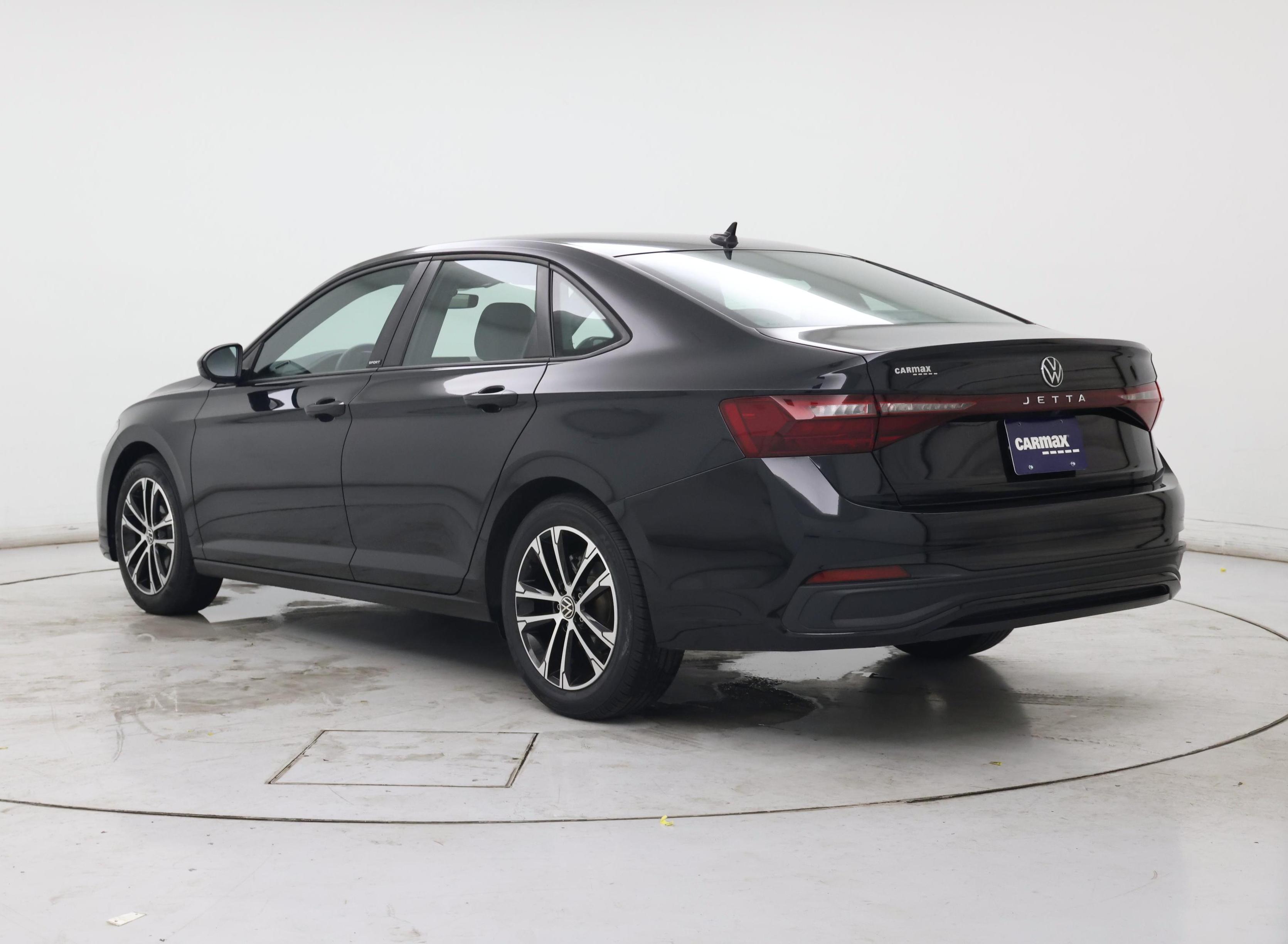 Thumbnail: 2025 Volkswagen Jetta - 2