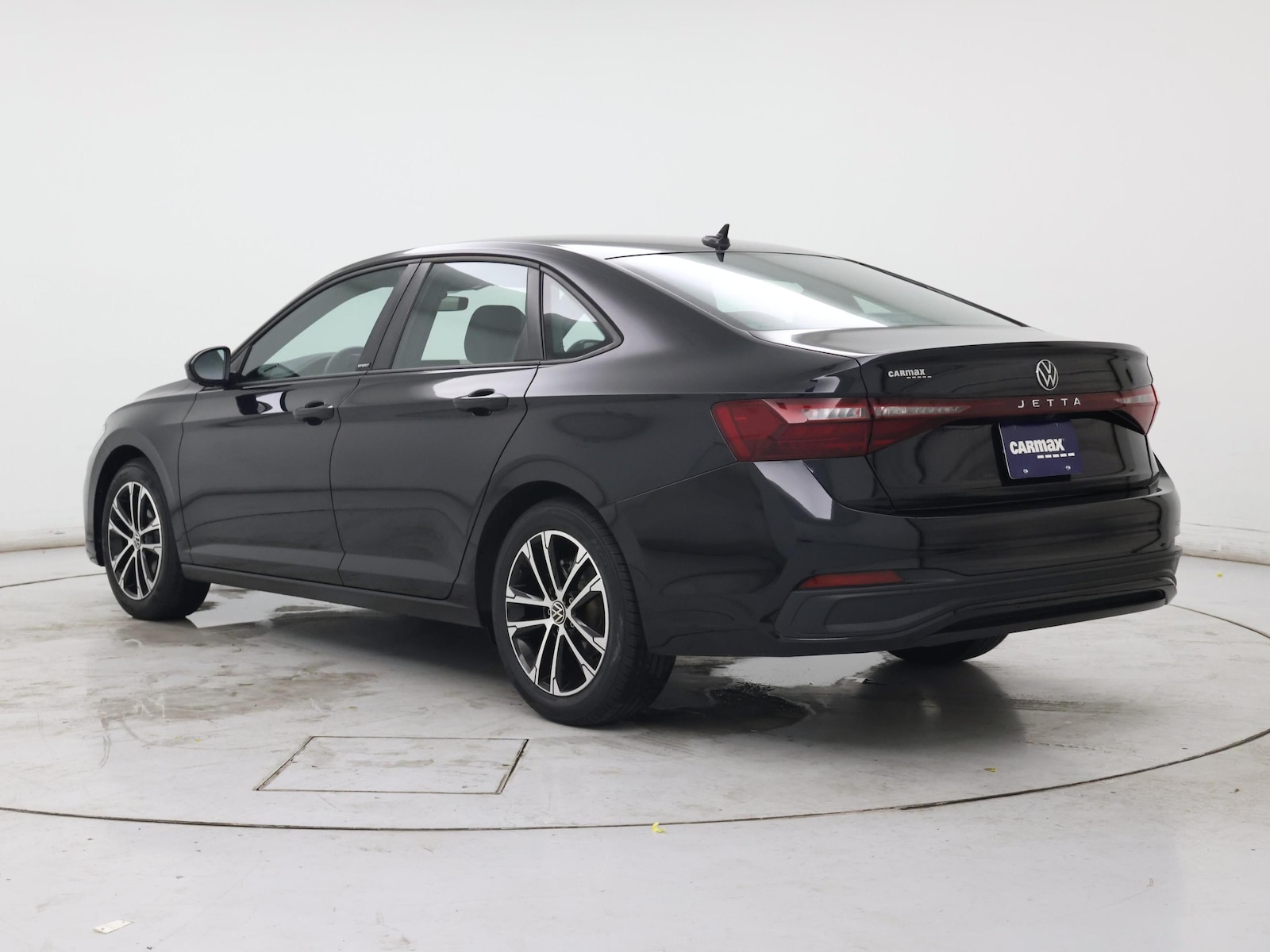 2025 Volkswagen Jetta Sport - Photo 3