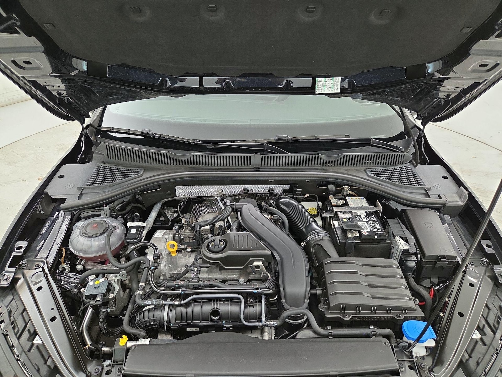 2025 Volkswagen Jetta Sport - Photo 22