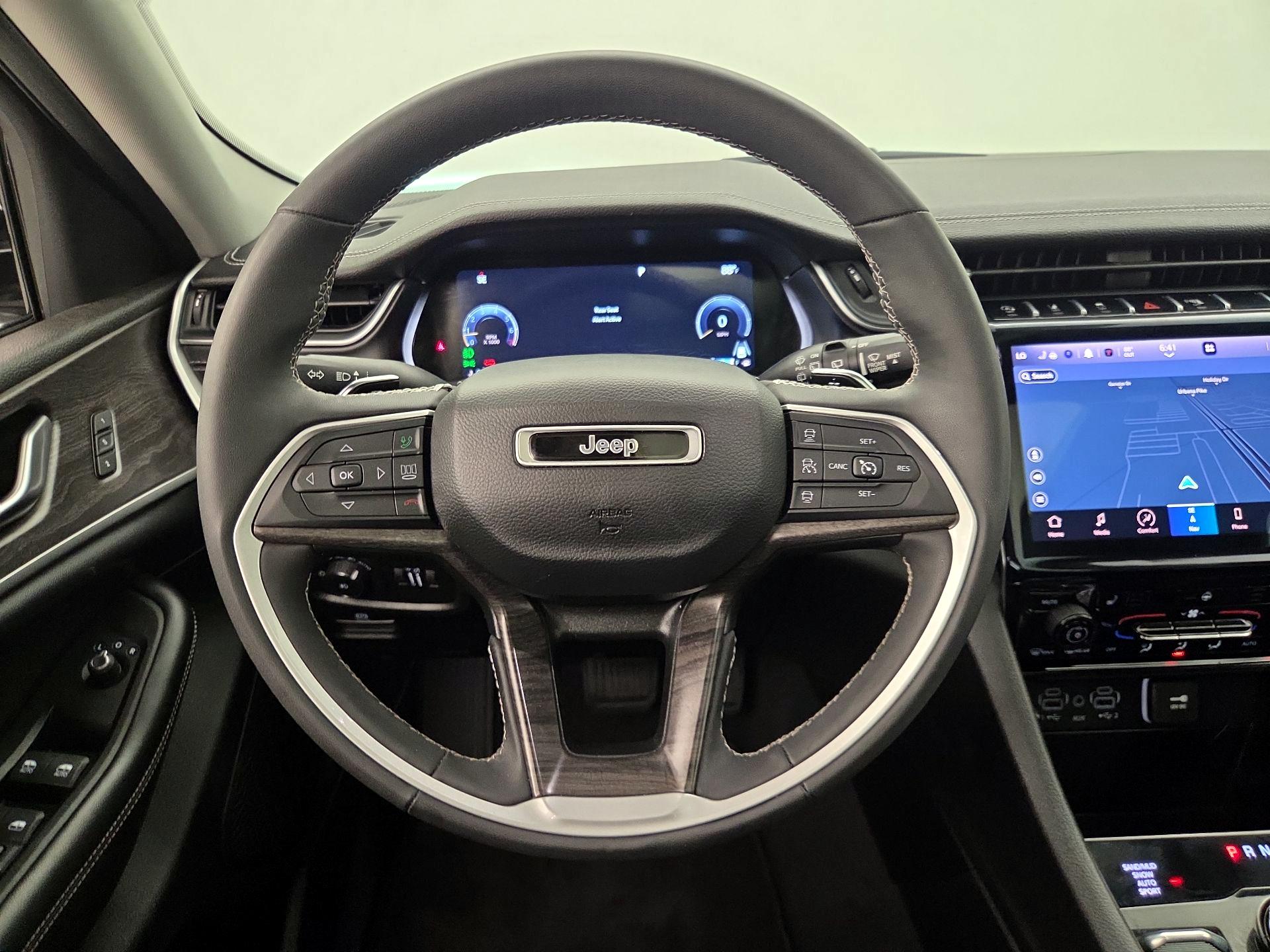 Thumbnail: 2023 Jeep Grand Cherokee L - 10