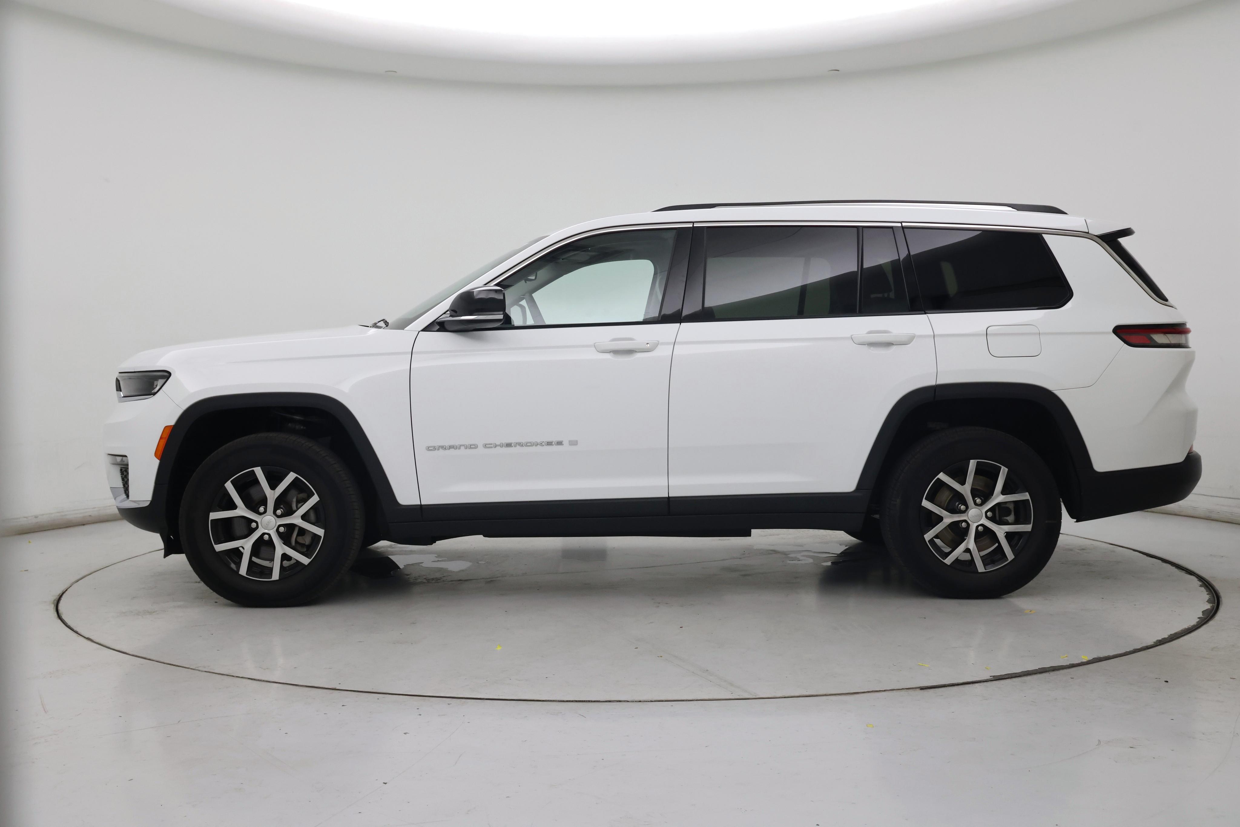 Thumbnail: 2023 Jeep Grand Cherokee L - 3