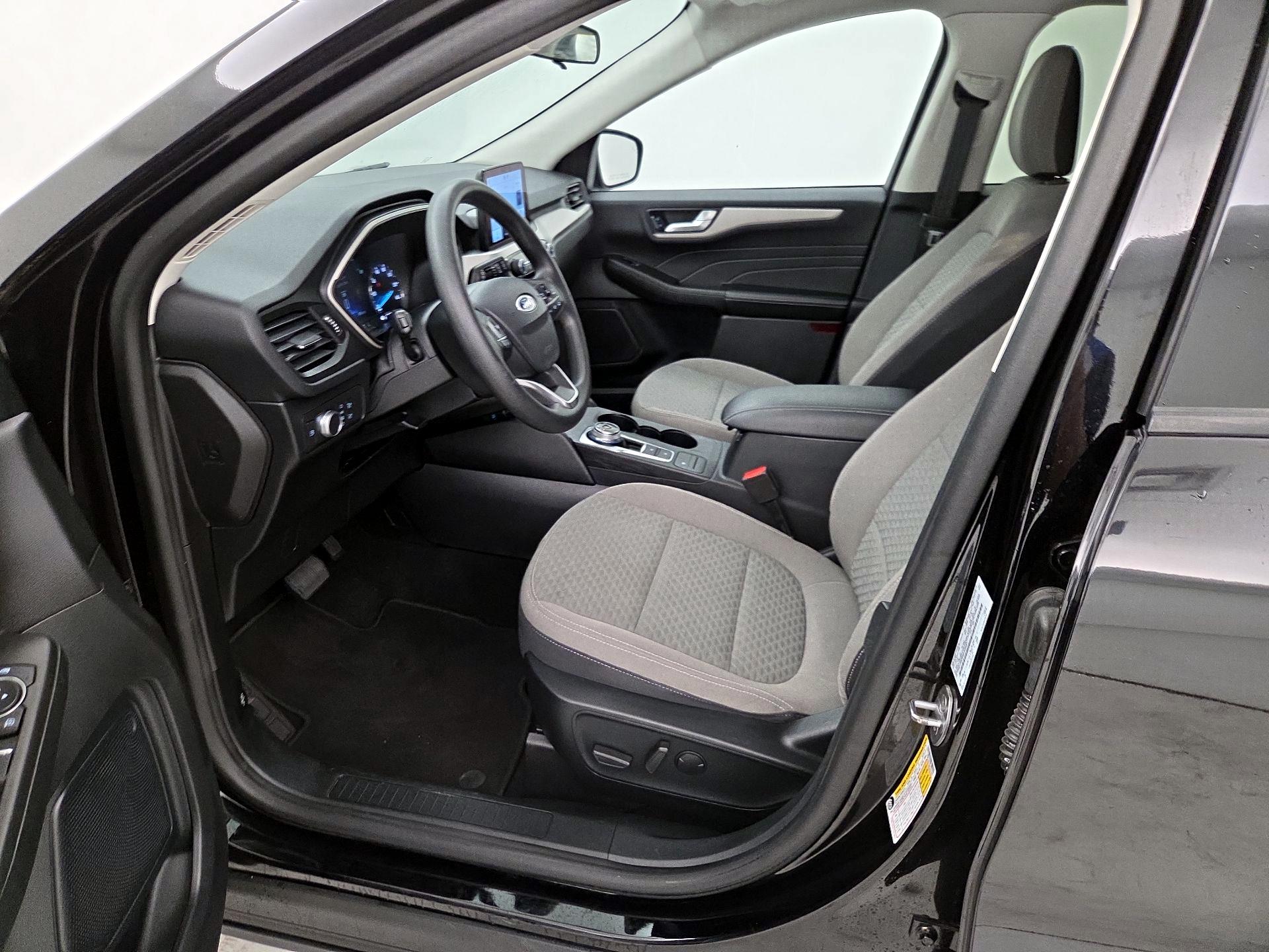 Thumbnail: 2021 Ford Escape - 11
