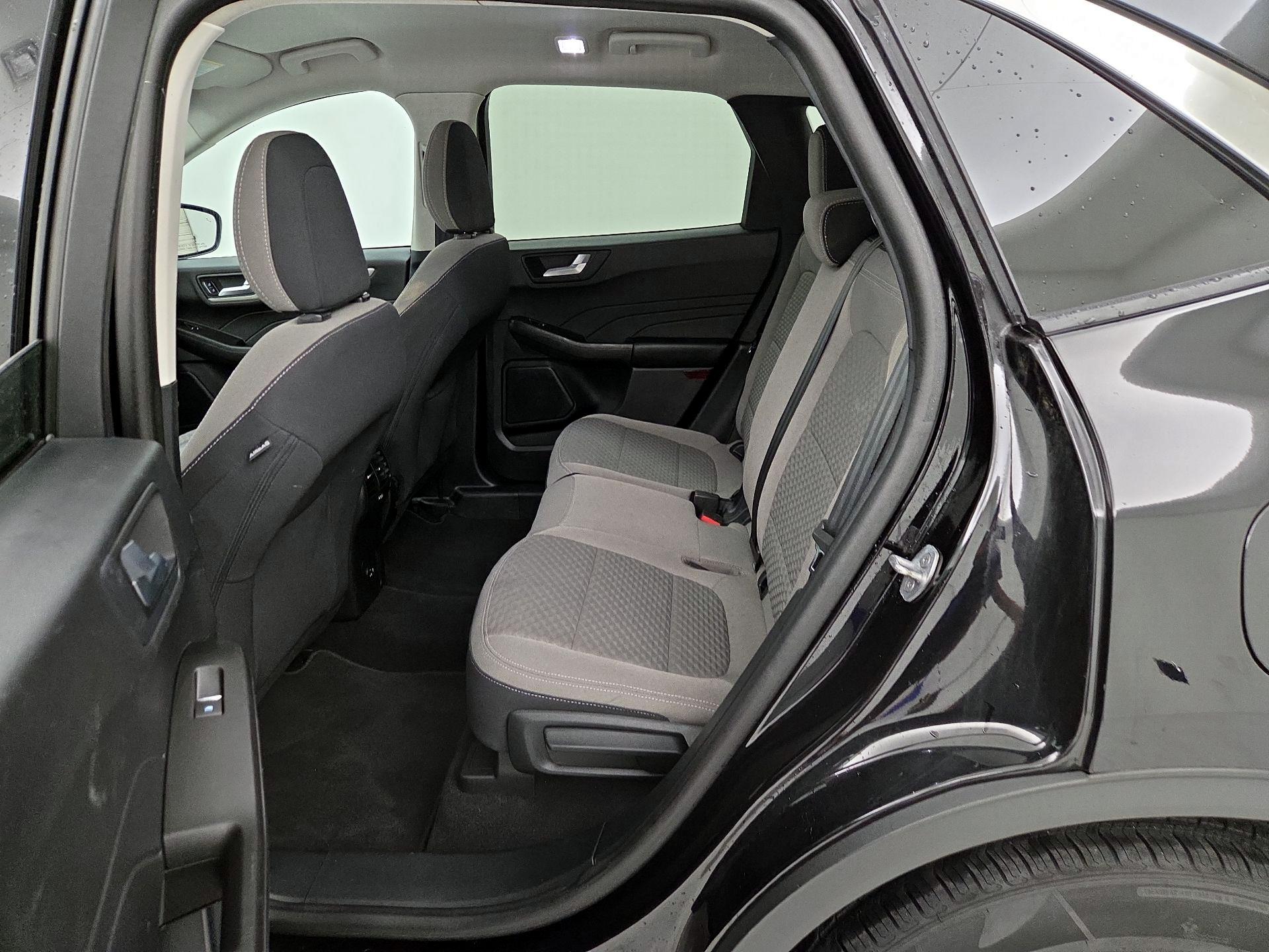 Thumbnail: 2021 Ford Escape - 19