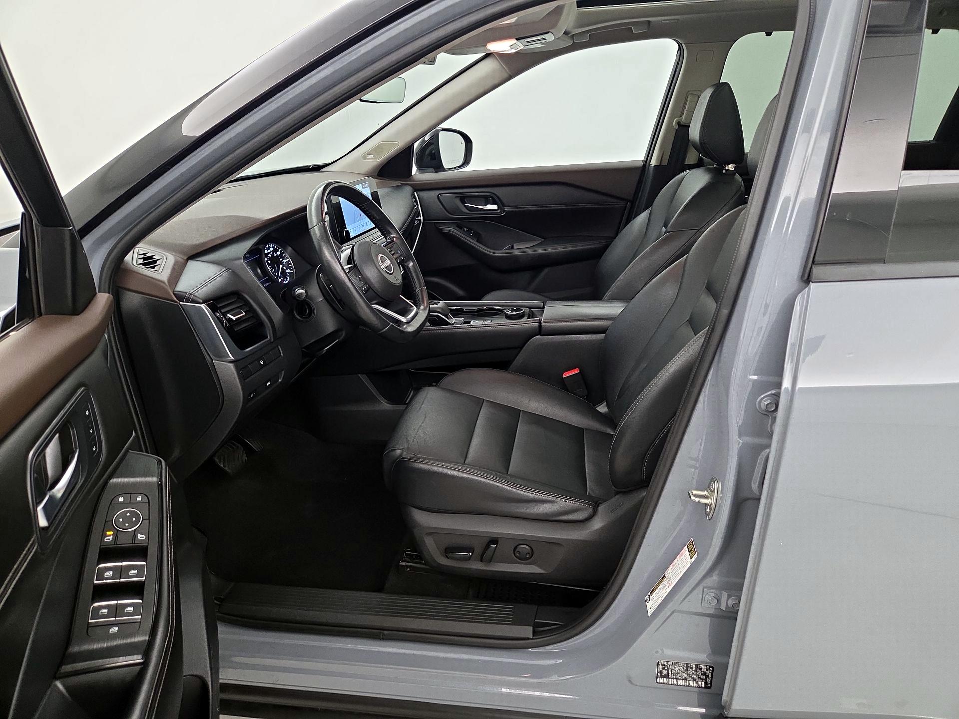 Thumbnail: 2022 Nissan Rogue - 11
