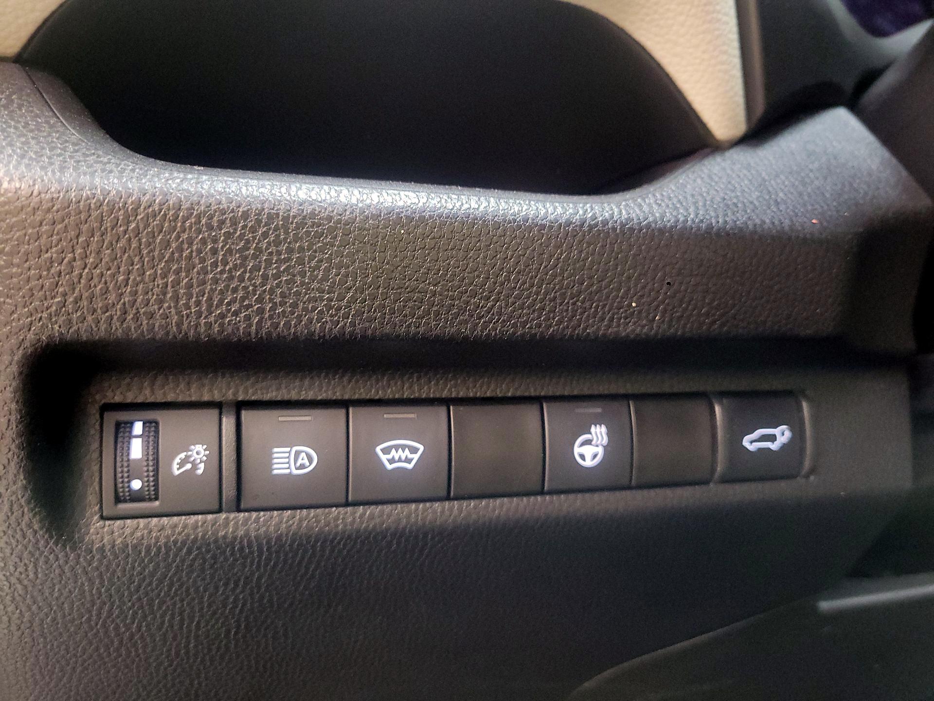 Thumbnail: 2024 Toyota RAV4 - 13