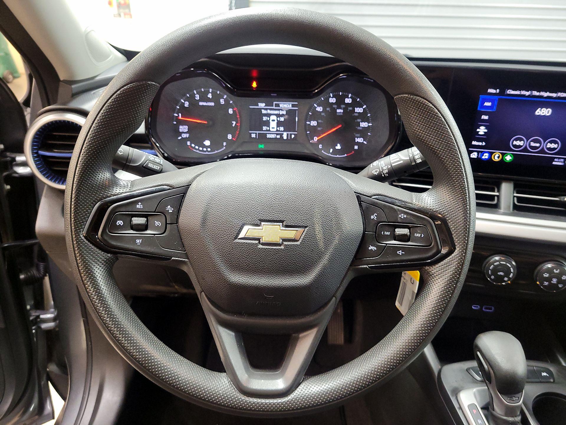 Thumbnail: 2024 Chevrolet Trax - 10