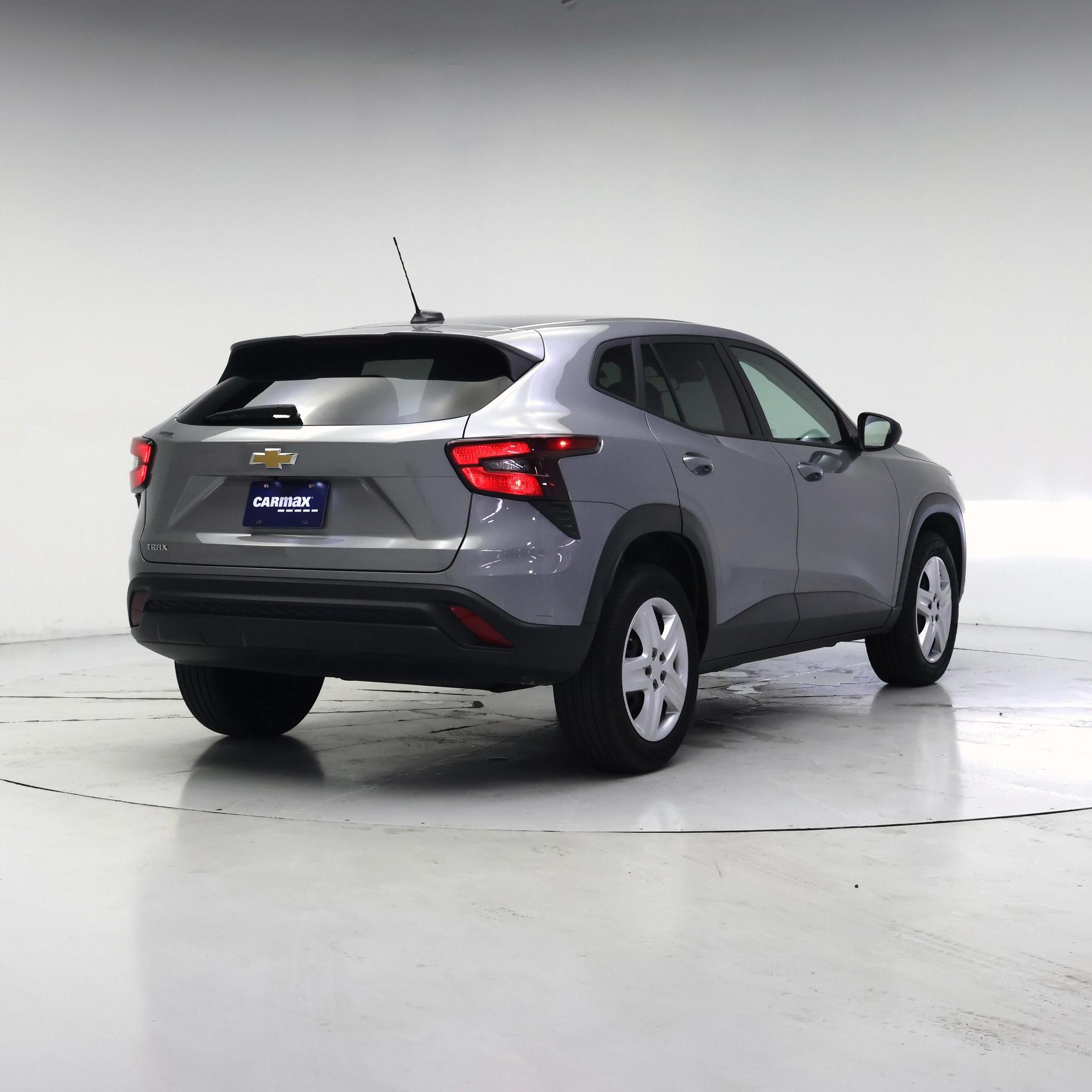 Thumbnail: 2024 Chevrolet Trax - 8