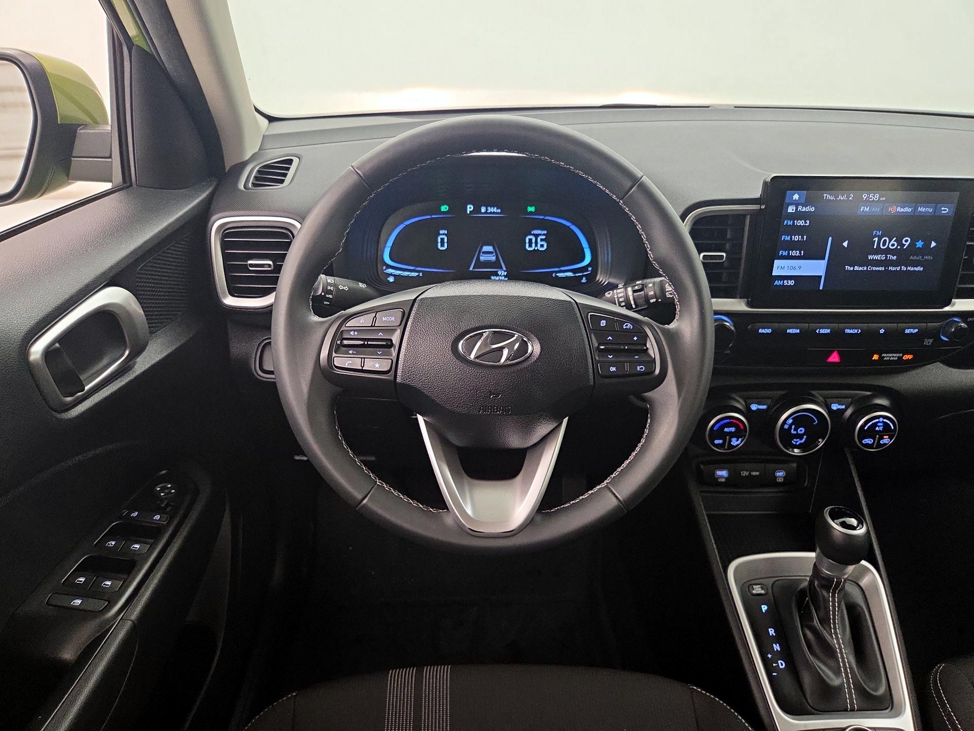 Thumbnail: 2024 Hyundai Venue - 10