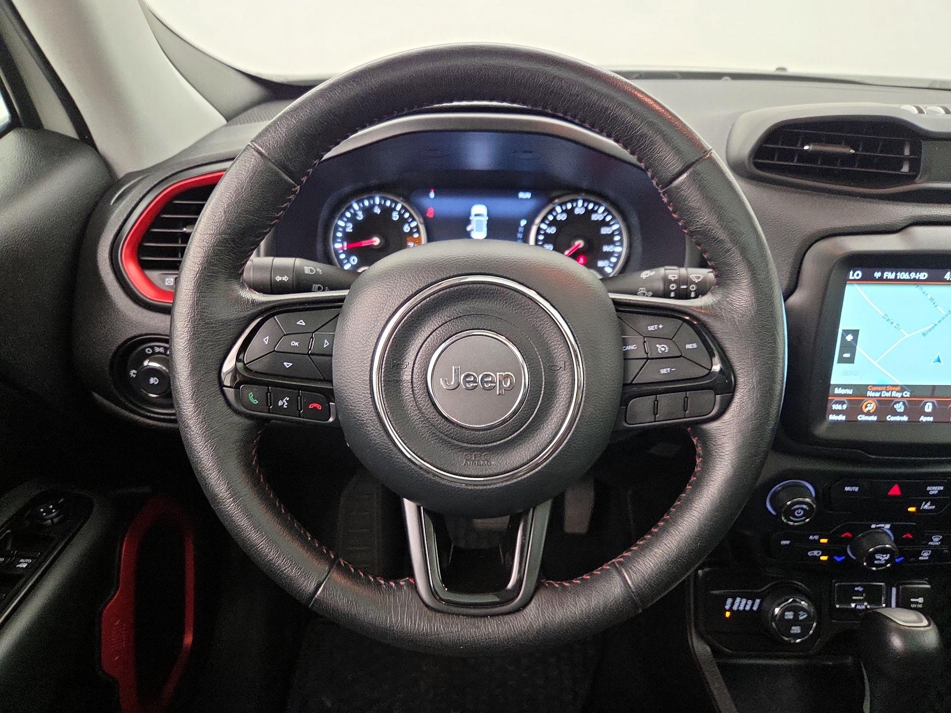 Thumbnail: 2022 Jeep Renegade - 10