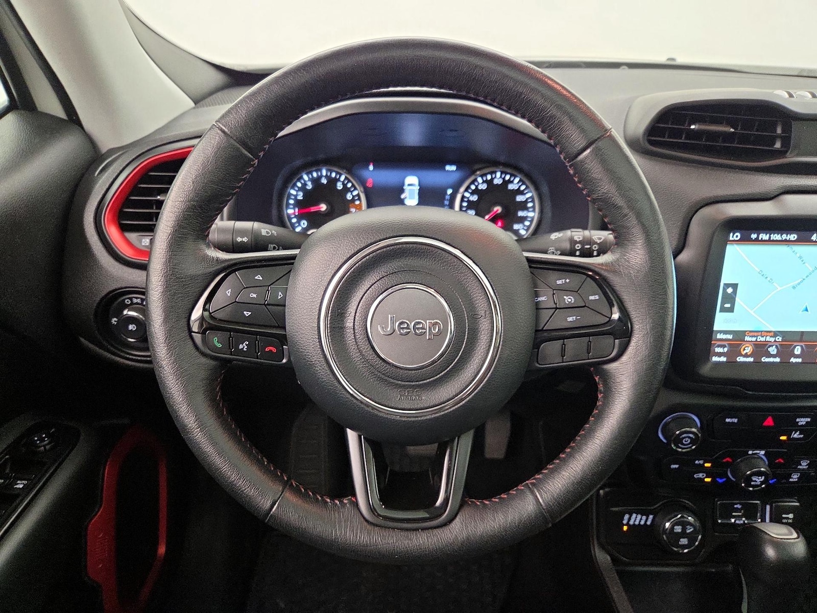 2022 Jeep Renegade Trailhawk - Photo 11