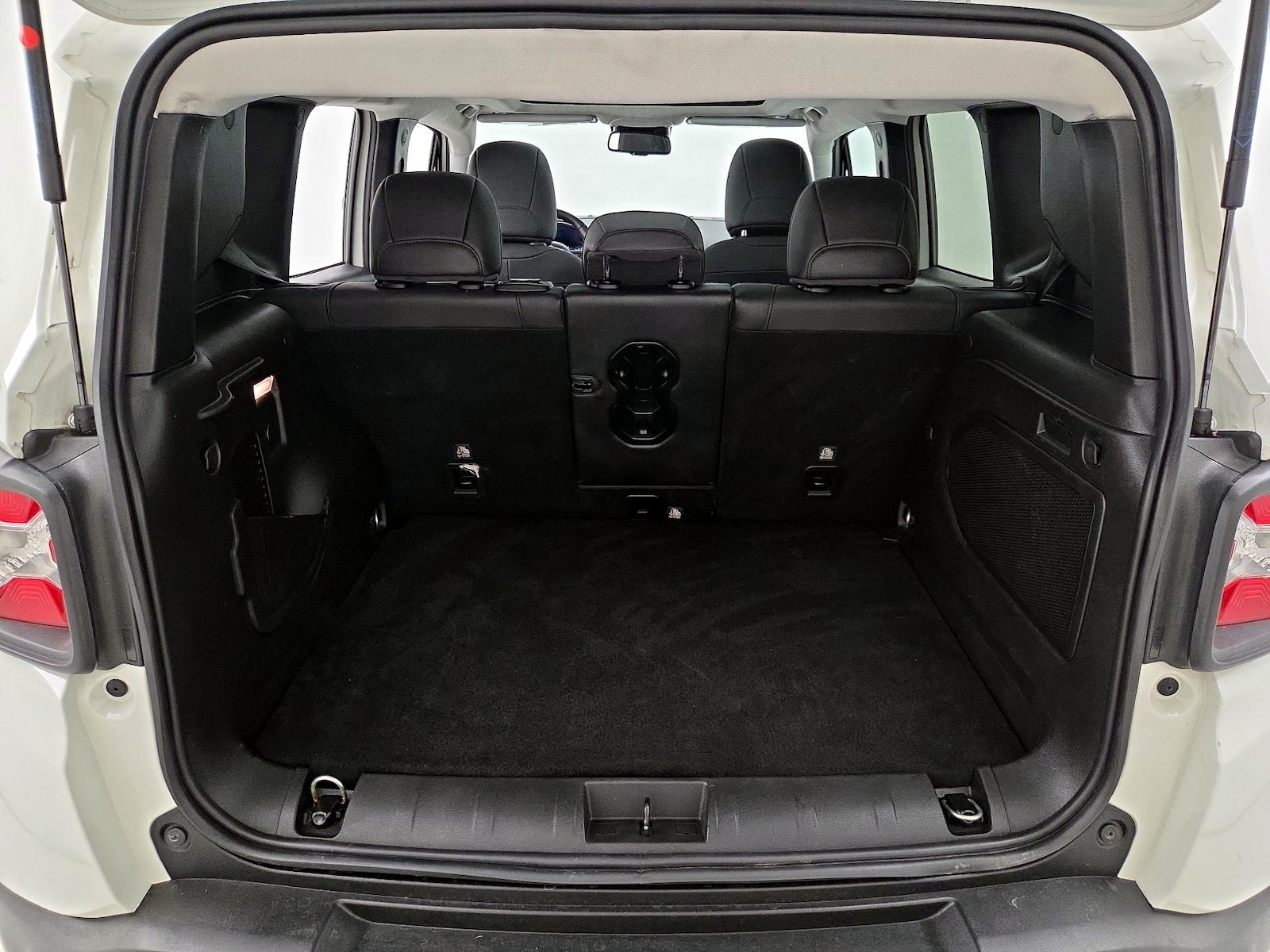 2022 Jeep Renegade Trailhawk - Photo 23