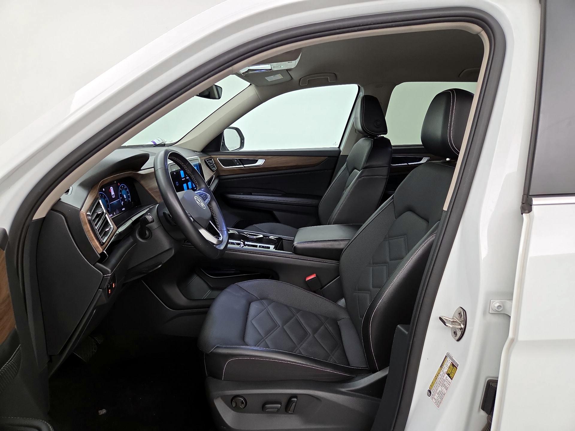Thumbnail: 2024 Volkswagen Atlas - 11