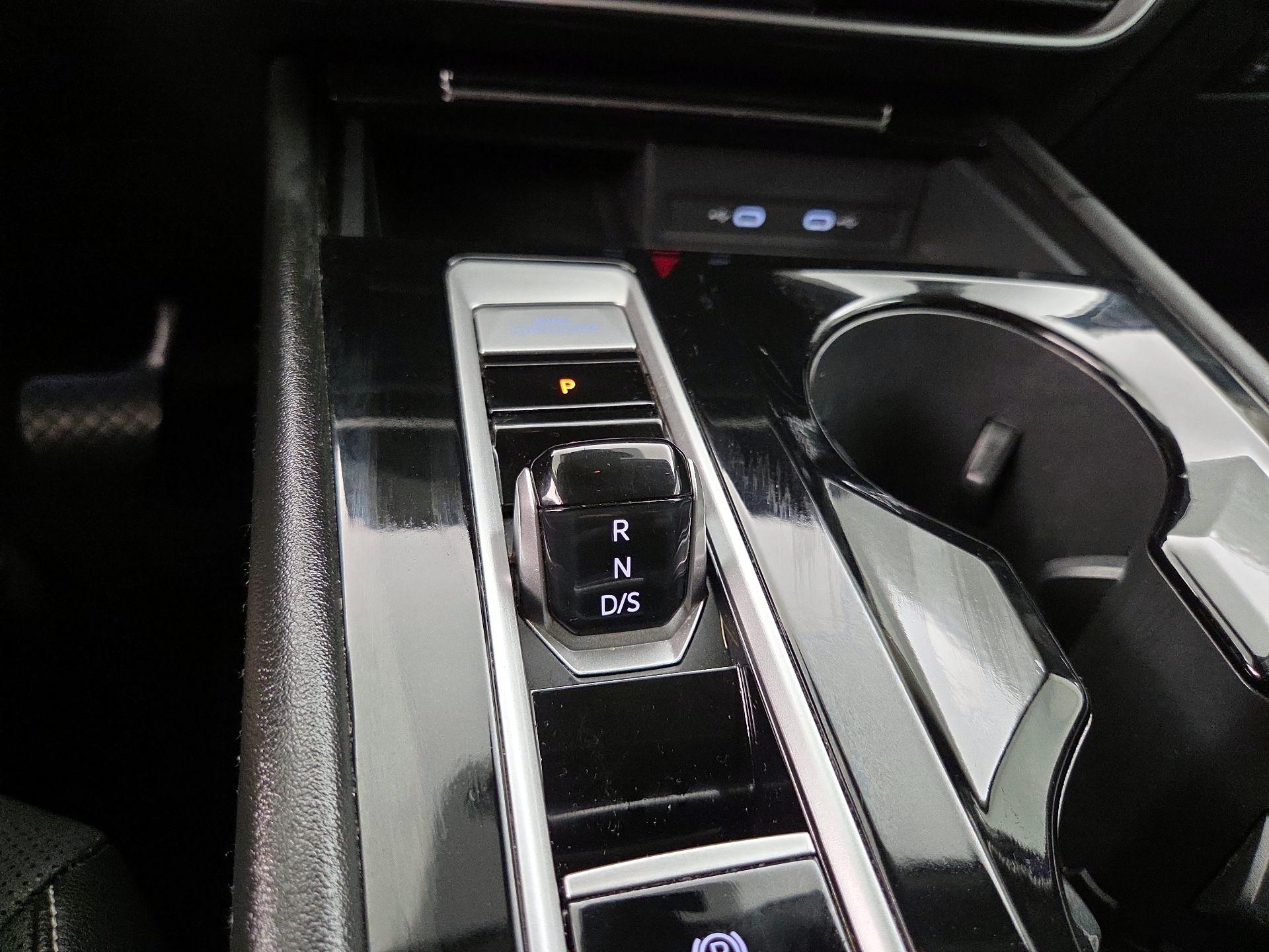Thumbnail: 2024 Volkswagen Atlas - 18