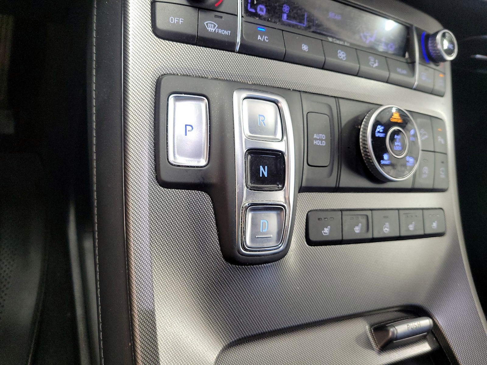 2020 Hyundai Palisade Limited - Photo 19
