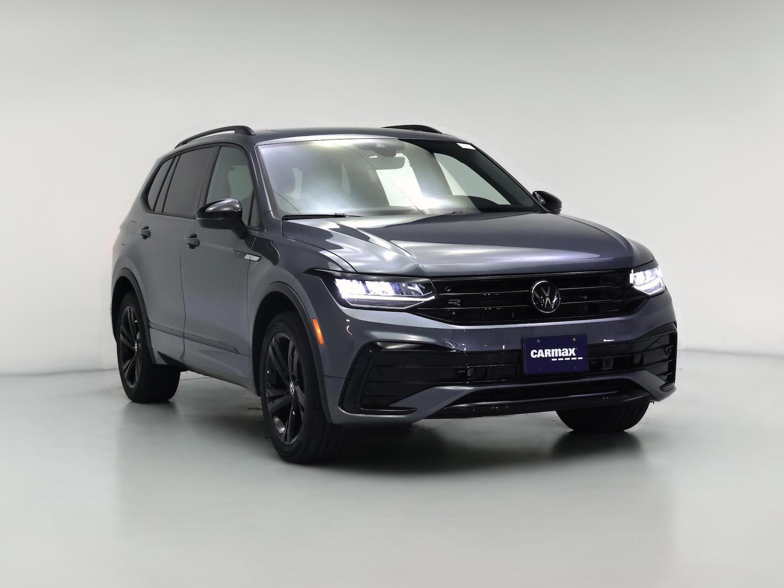 2024 Volkswagen Tiguan SE R-LINE BLACK - Photo 1