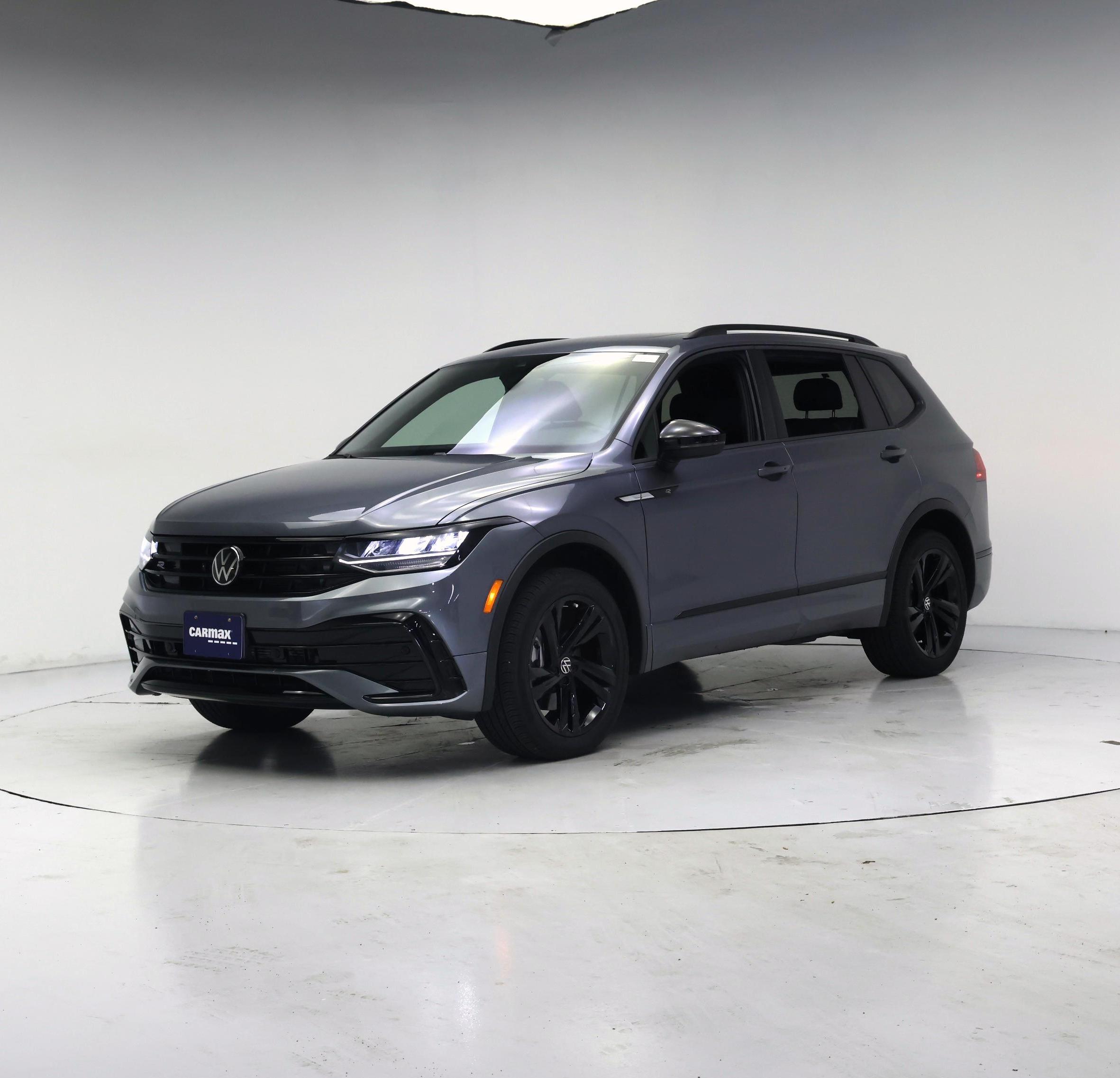 Thumbnail: 2024 Volkswagen Tiguan - 4