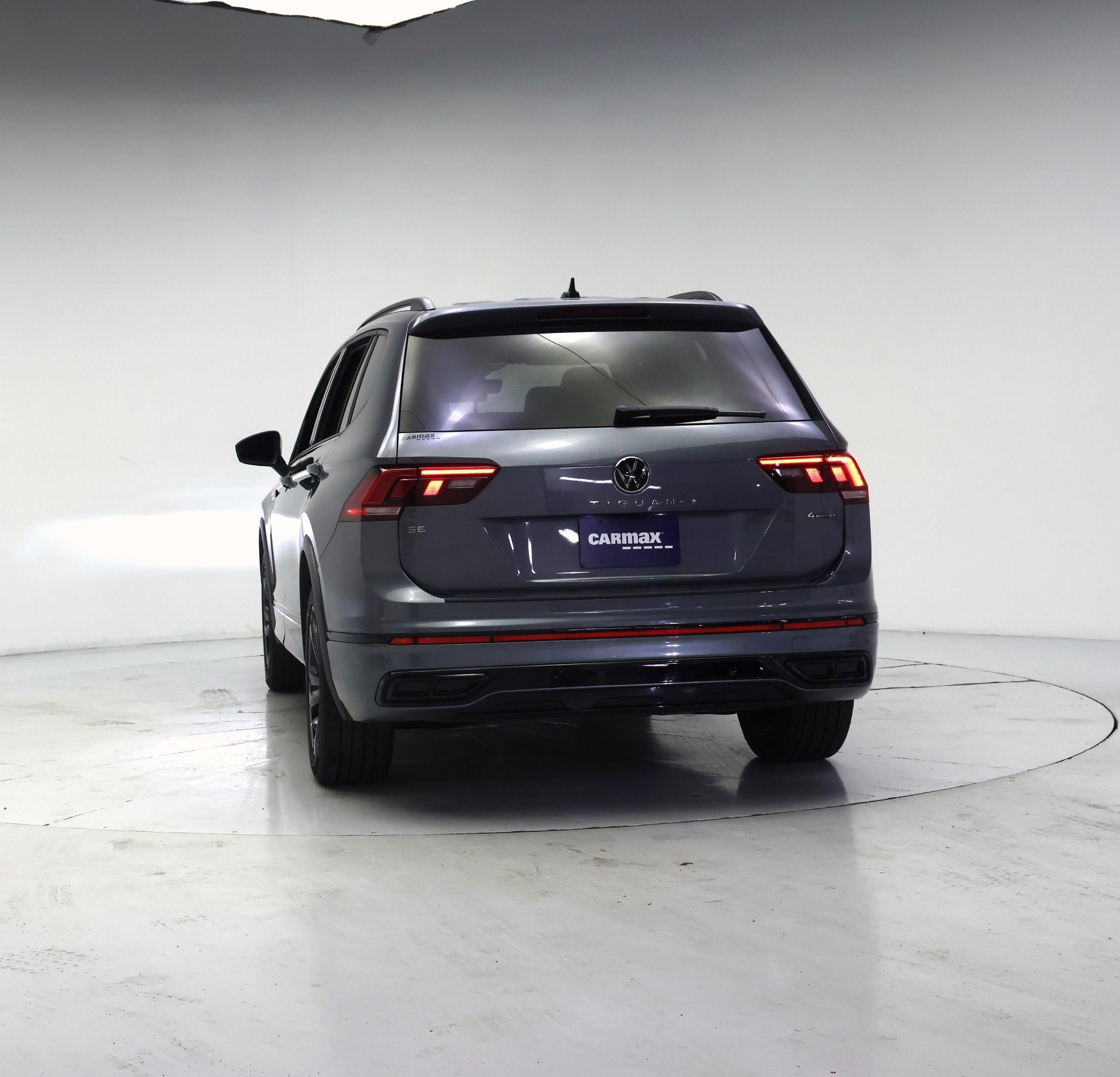 Thumbnail: 2024 Volkswagen Tiguan - 6