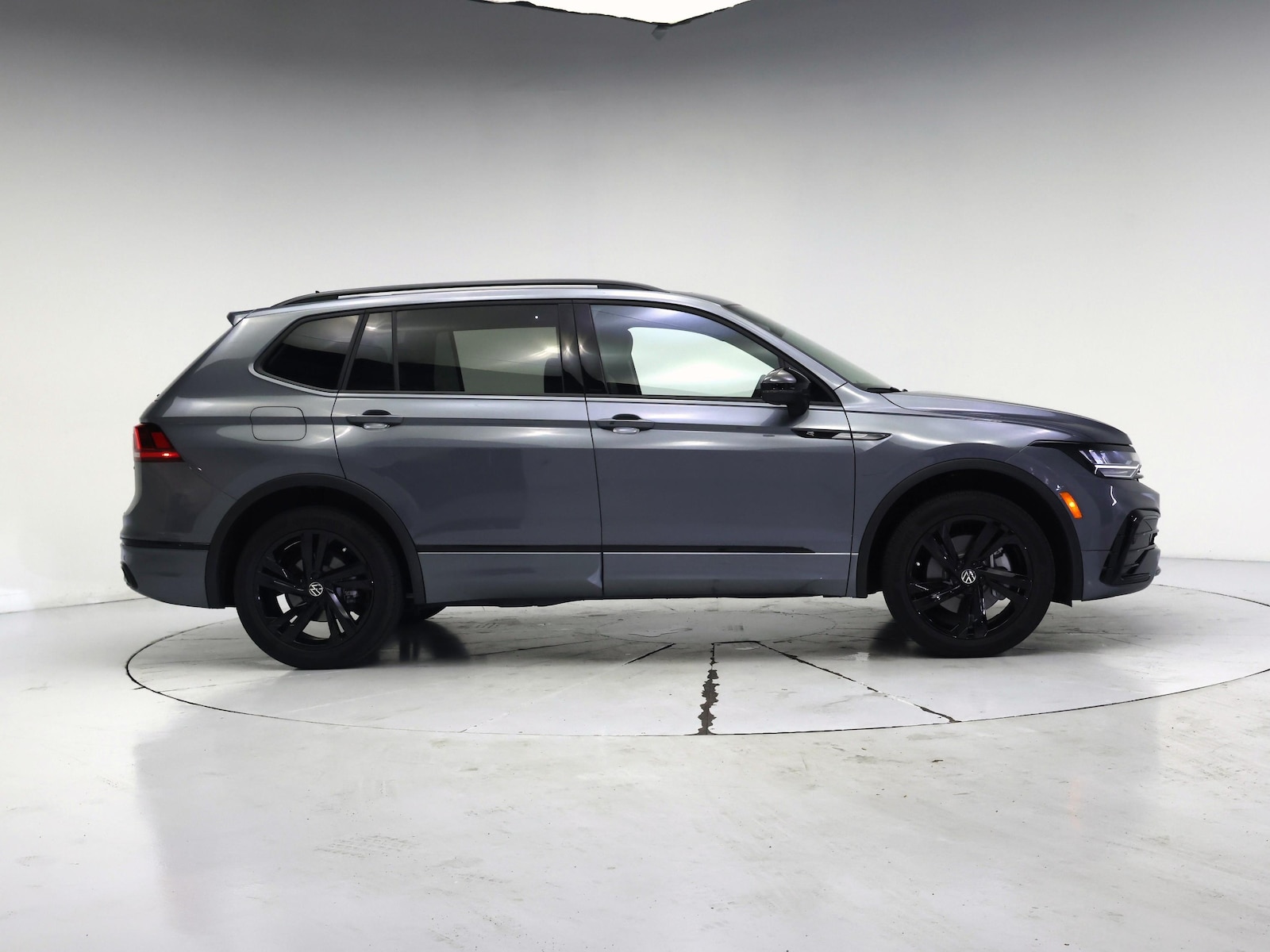 2024 Volkswagen Tiguan SE R-LINE BLACK - Photo 8