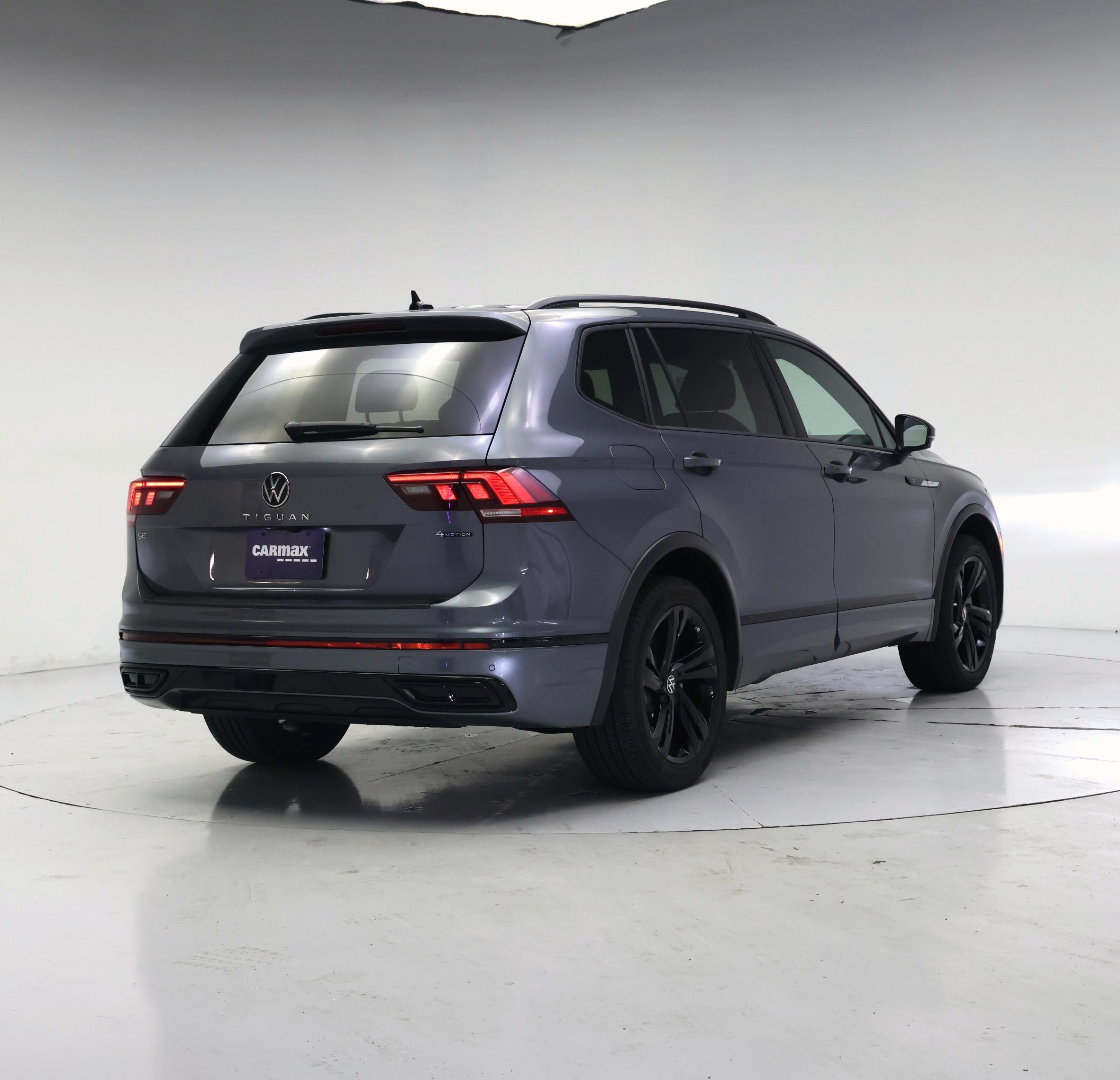 Thumbnail: 2024 Volkswagen Tiguan - 8