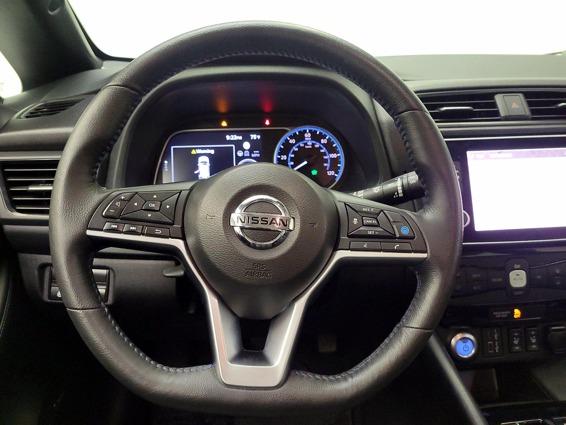Thumbnail: 2021 Nissan Leaf - 10