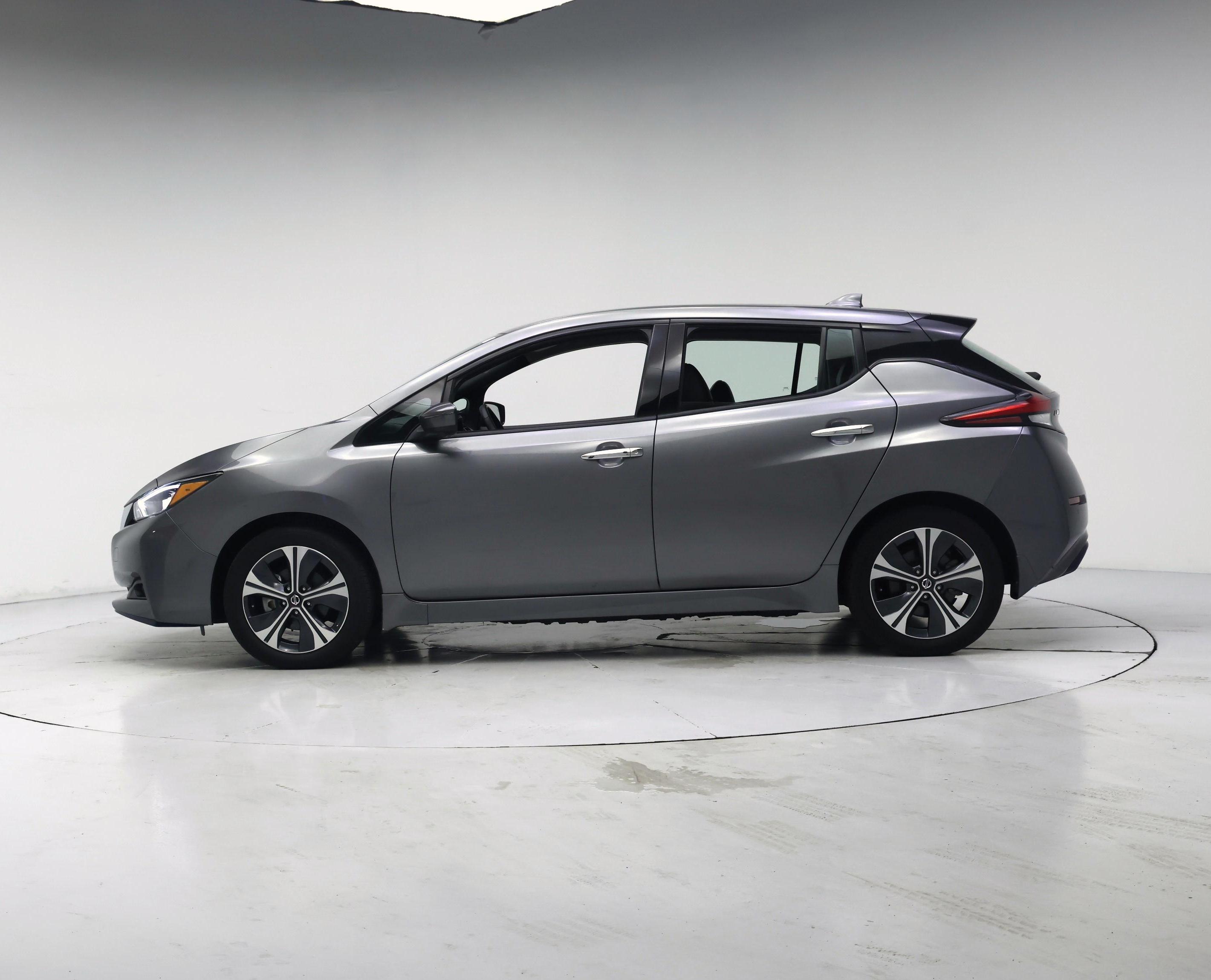 Thumbnail: 2021 Nissan Leaf - 3