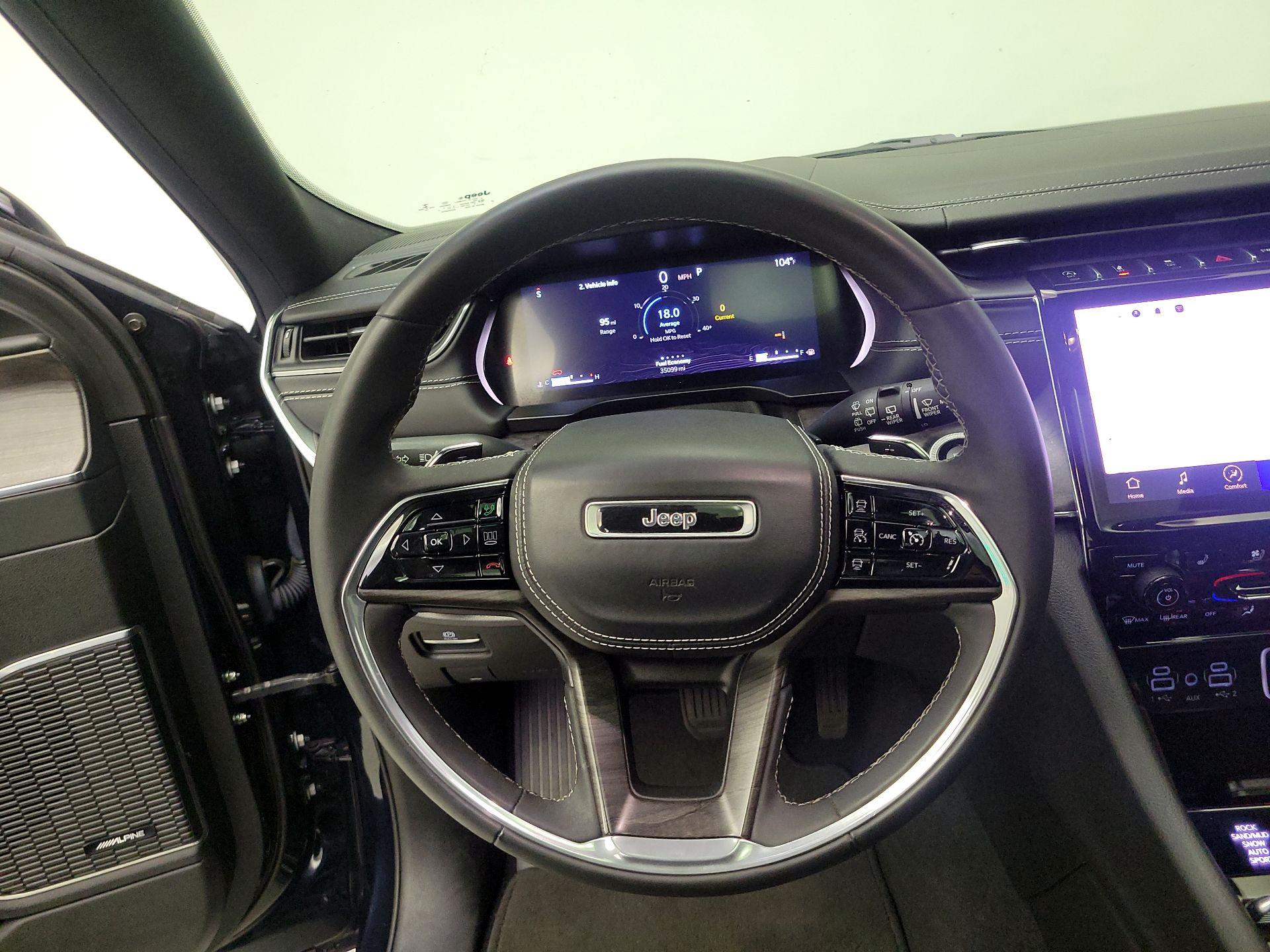 Thumbnail: 2023 Jeep Grand Cherokee L - 10