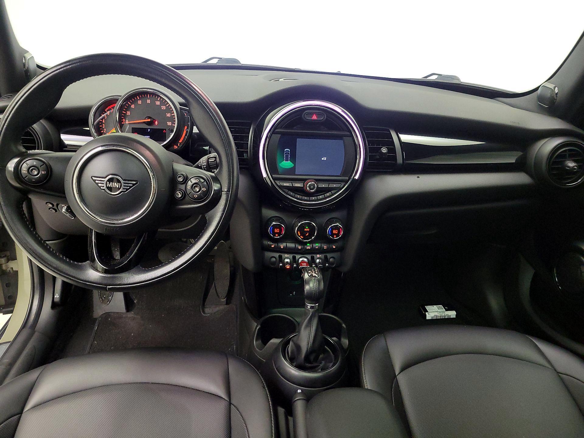 Thumbnail: 2019 MINI Cooper Hardtop - 9