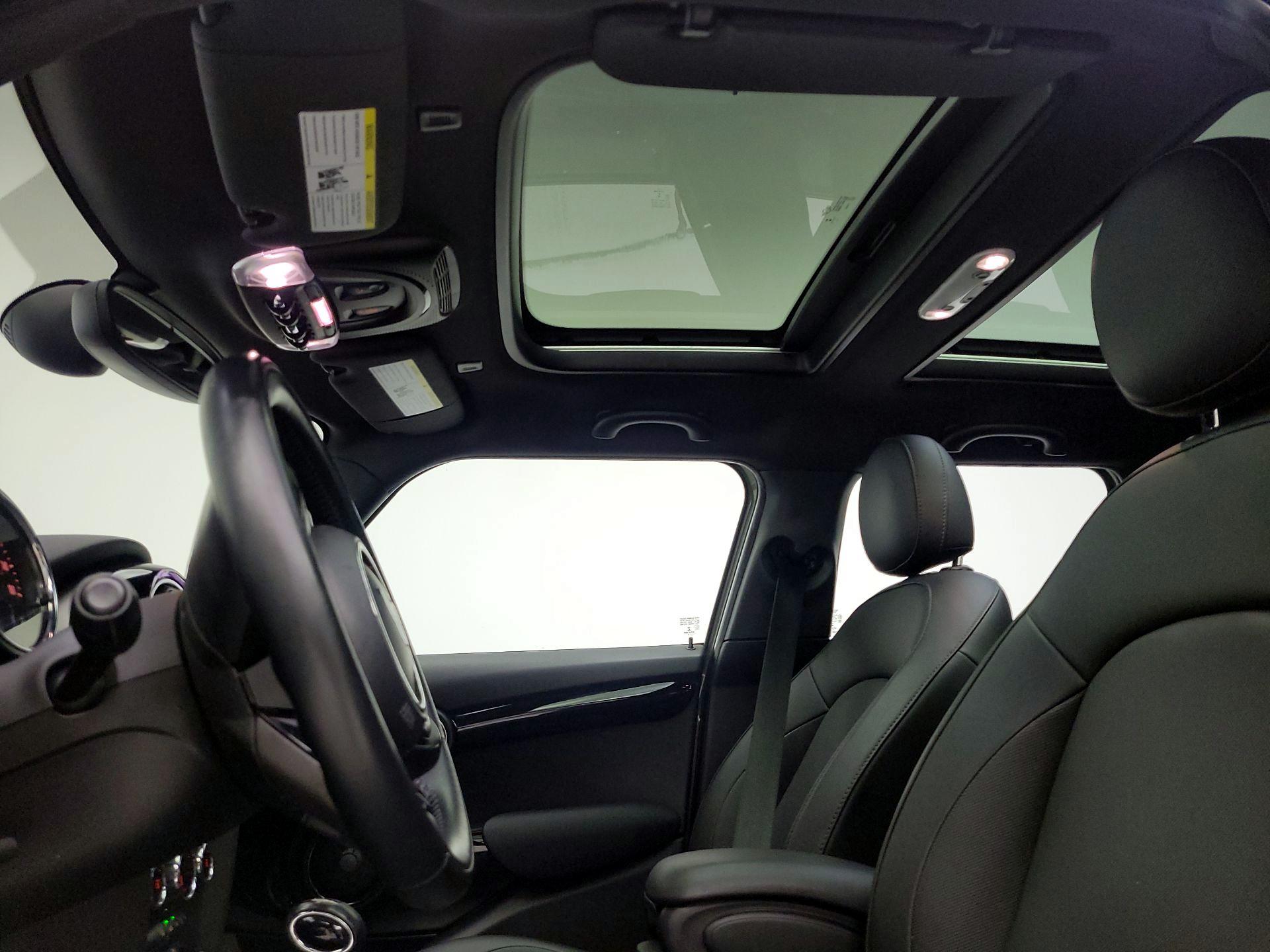 Thumbnail: 2019 MINI Cooper Hardtop - 19