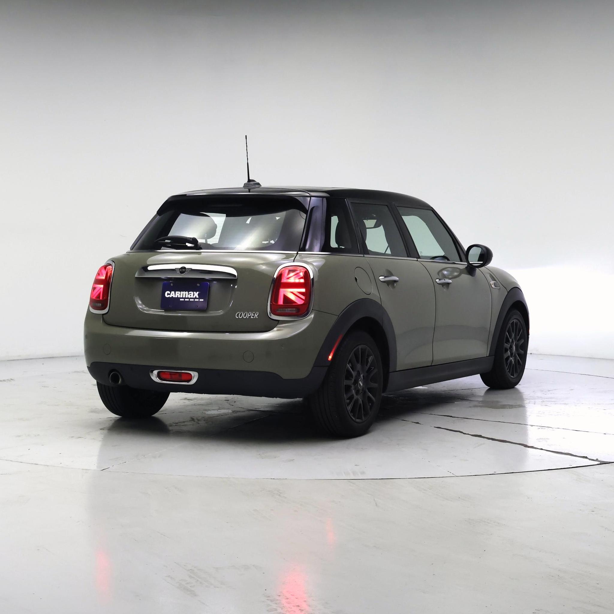 Thumbnail: 2019 MINI Cooper Hardtop - 8