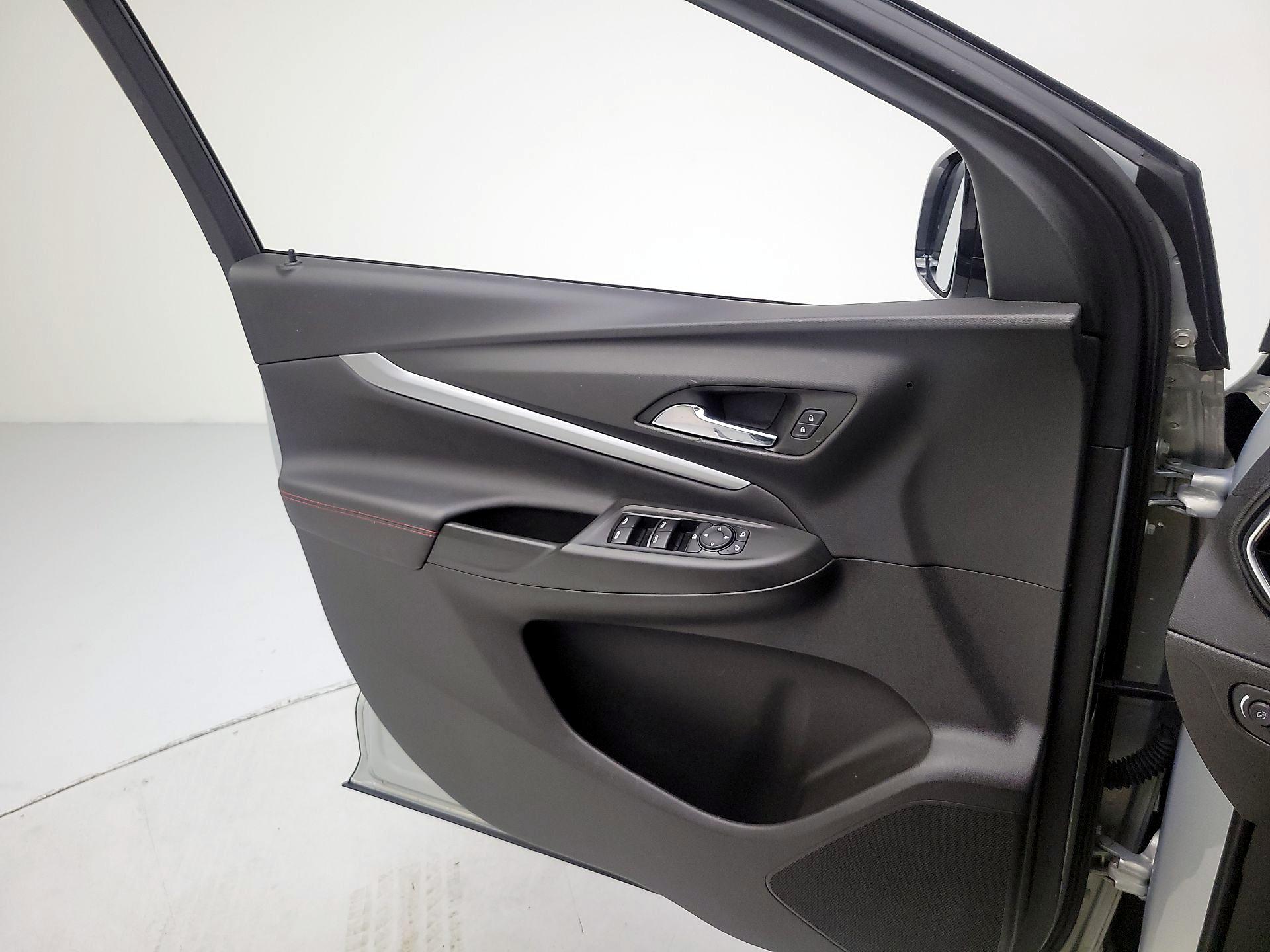 Thumbnail: 2023 Chevrolet Bolt EUV - 12