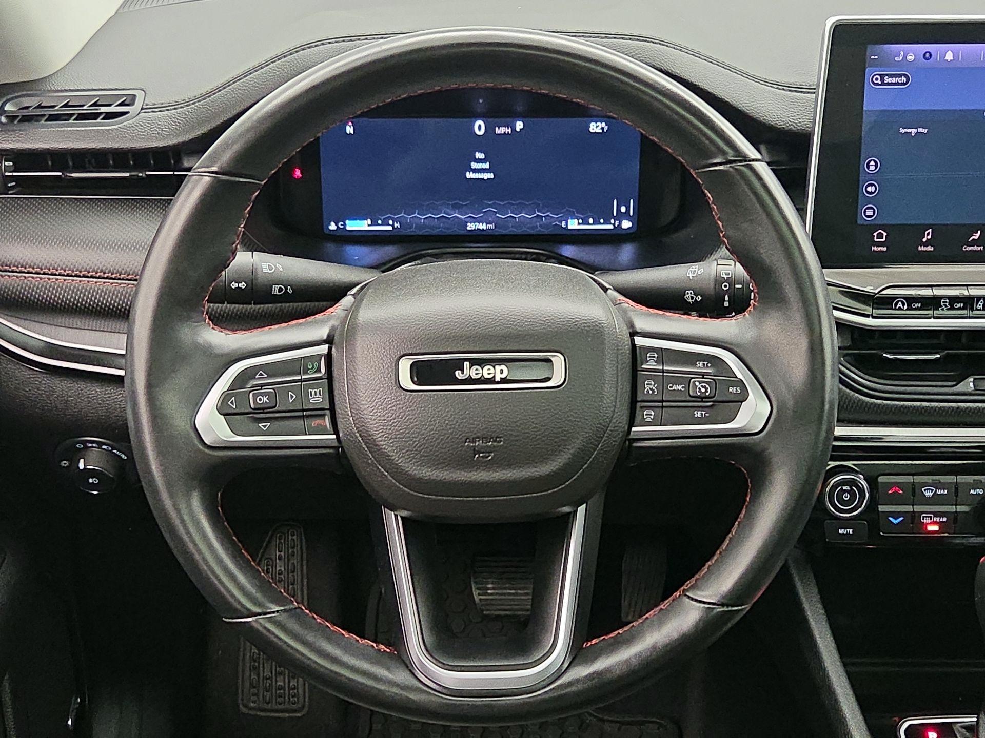 Thumbnail: 2022 Jeep Compass - 10
