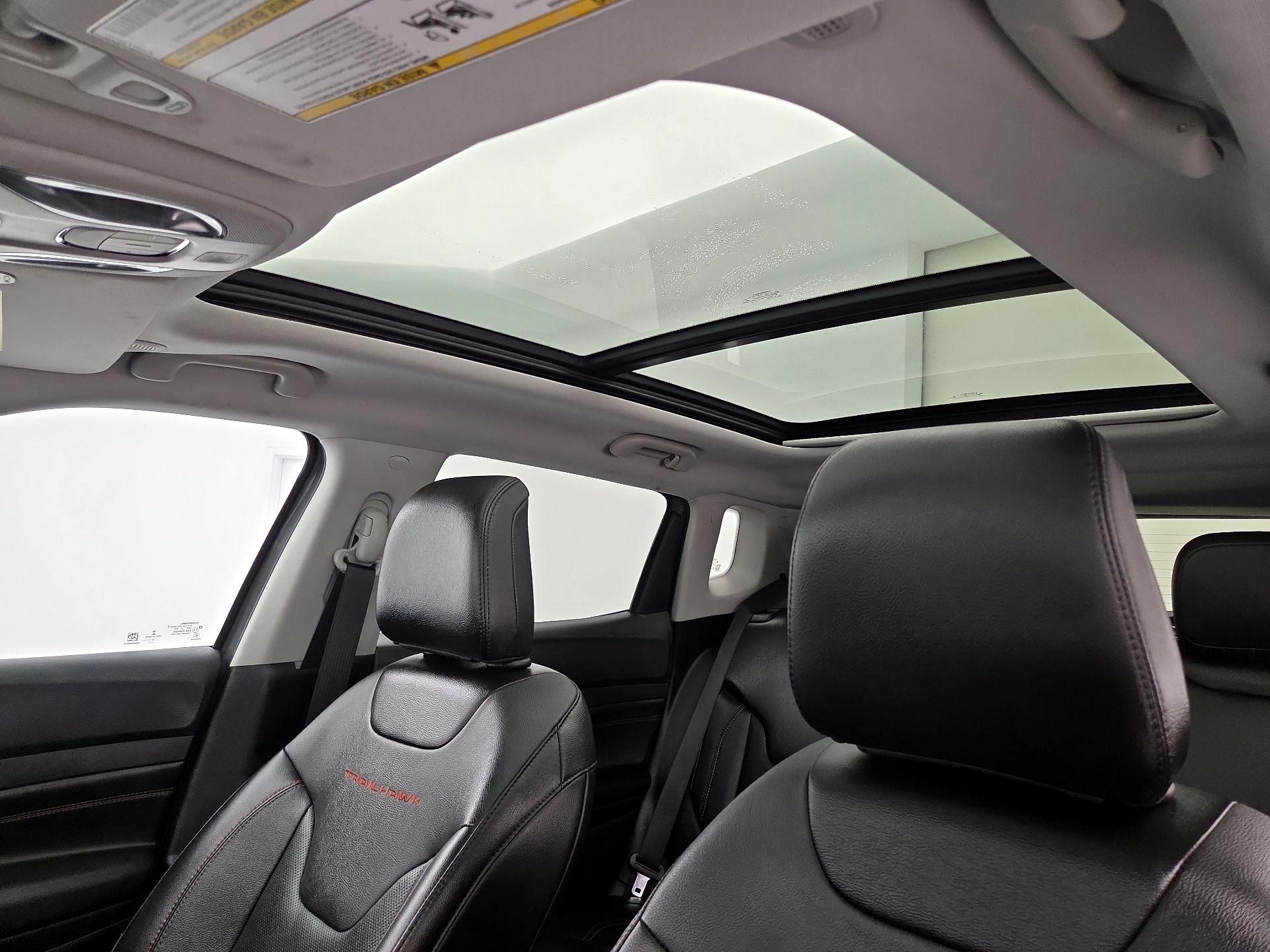 Thumbnail: 2022 Jeep Compass - 20