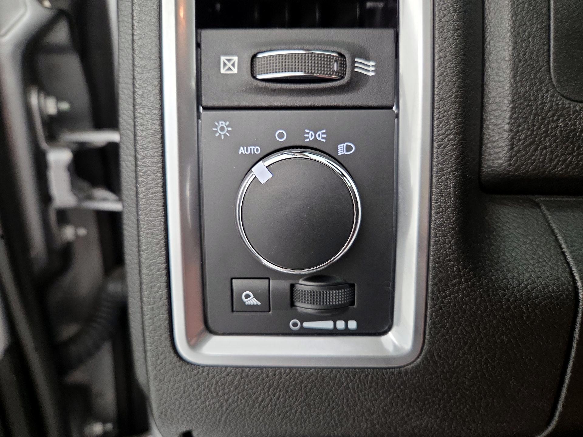 Thumbnail: 2022 RAM 1500 Classic - 13