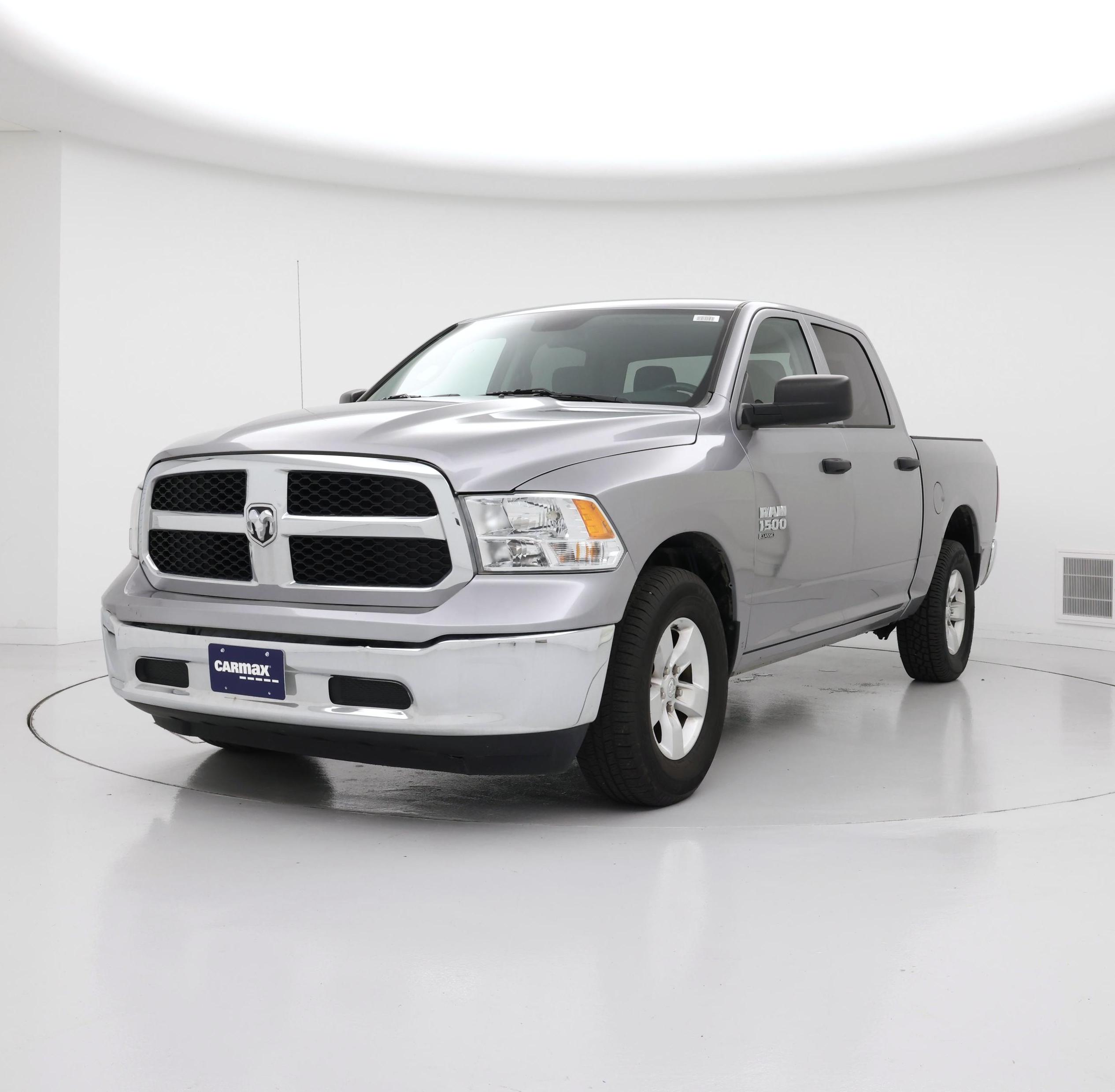 Thumbnail: 2022 RAM 1500 Classic - 4