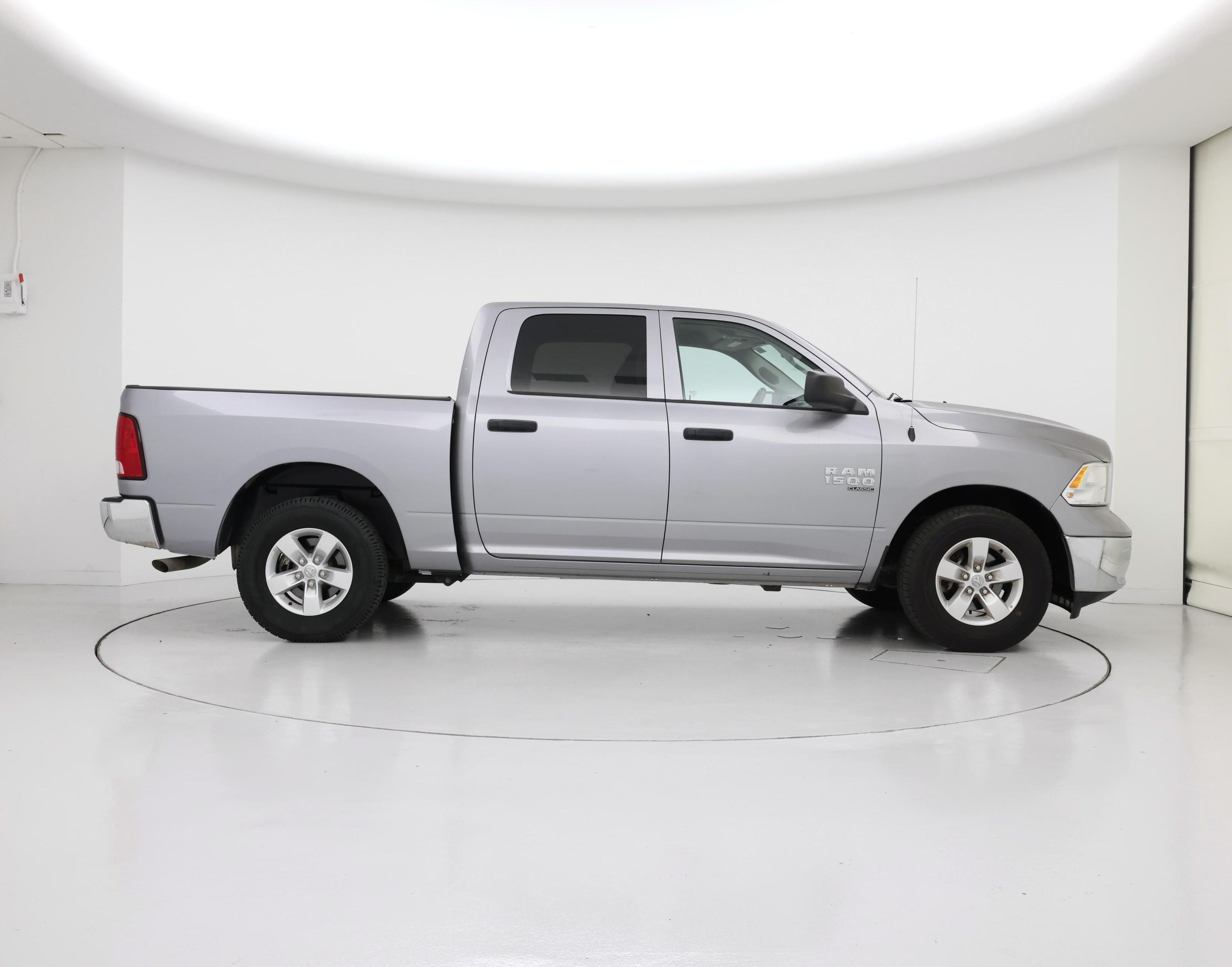 Thumbnail: 2022 RAM 1500 Classic - 7