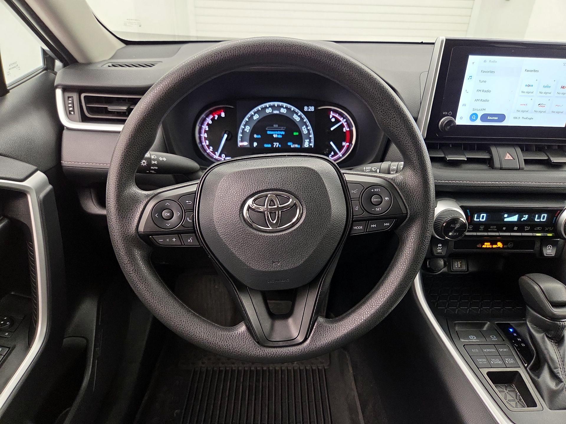 Thumbnail: 2025 Toyota RAV4 - 10