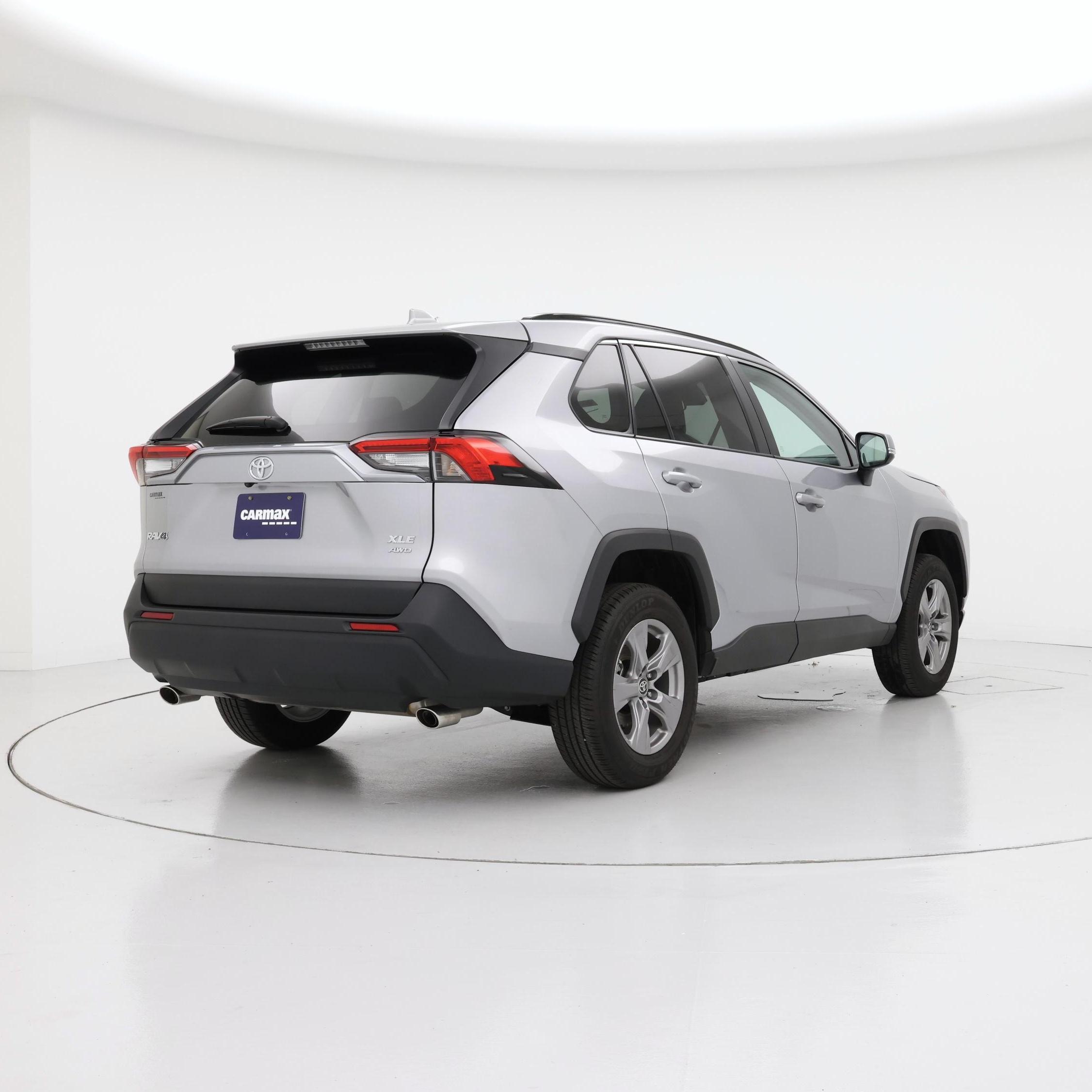 Thumbnail: 2025 Toyota RAV4 - 8