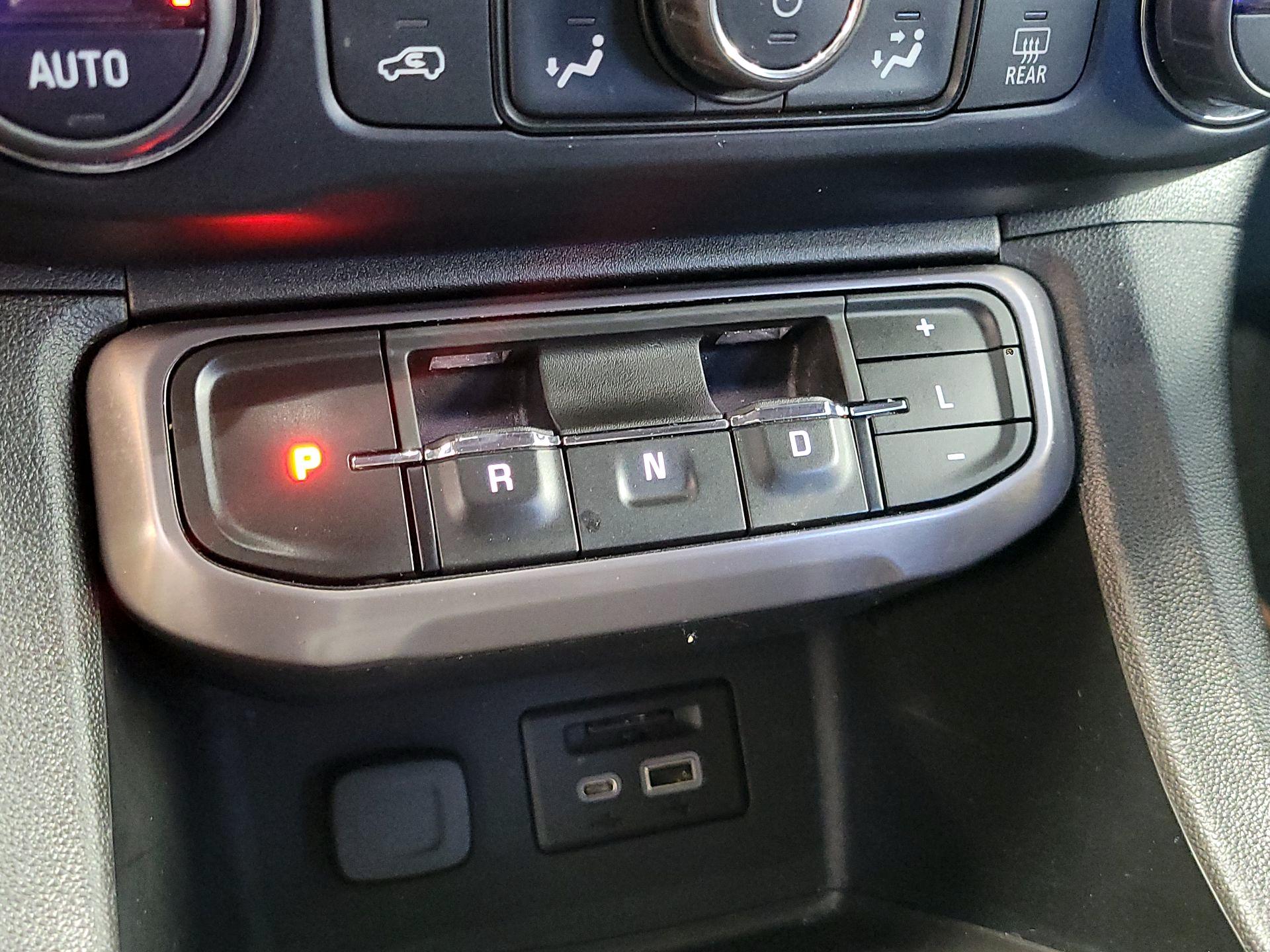 Thumbnail: 2021 GMC Acadia - 17