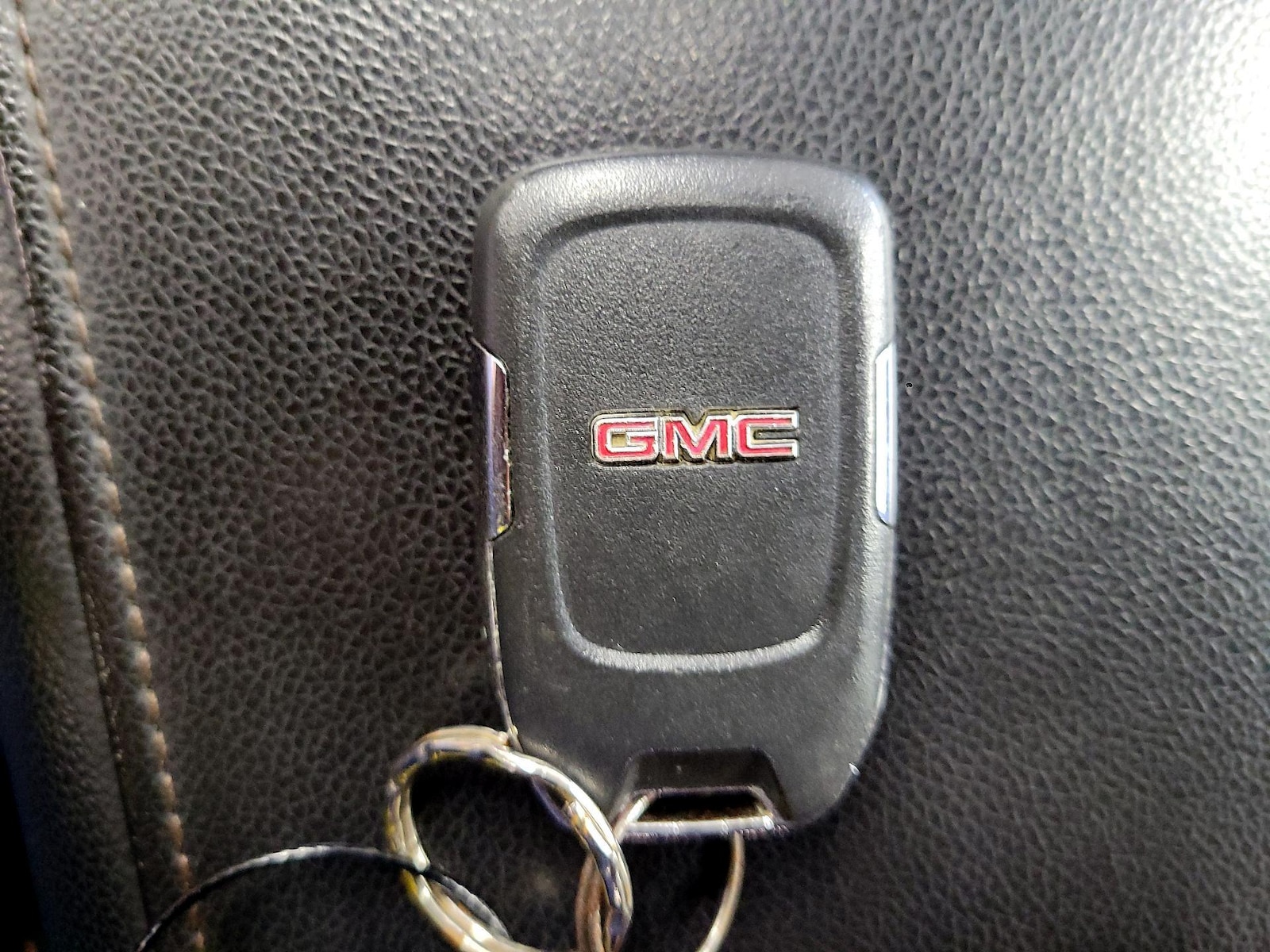 2021 GMC Acadia AT4 - Photo 25
