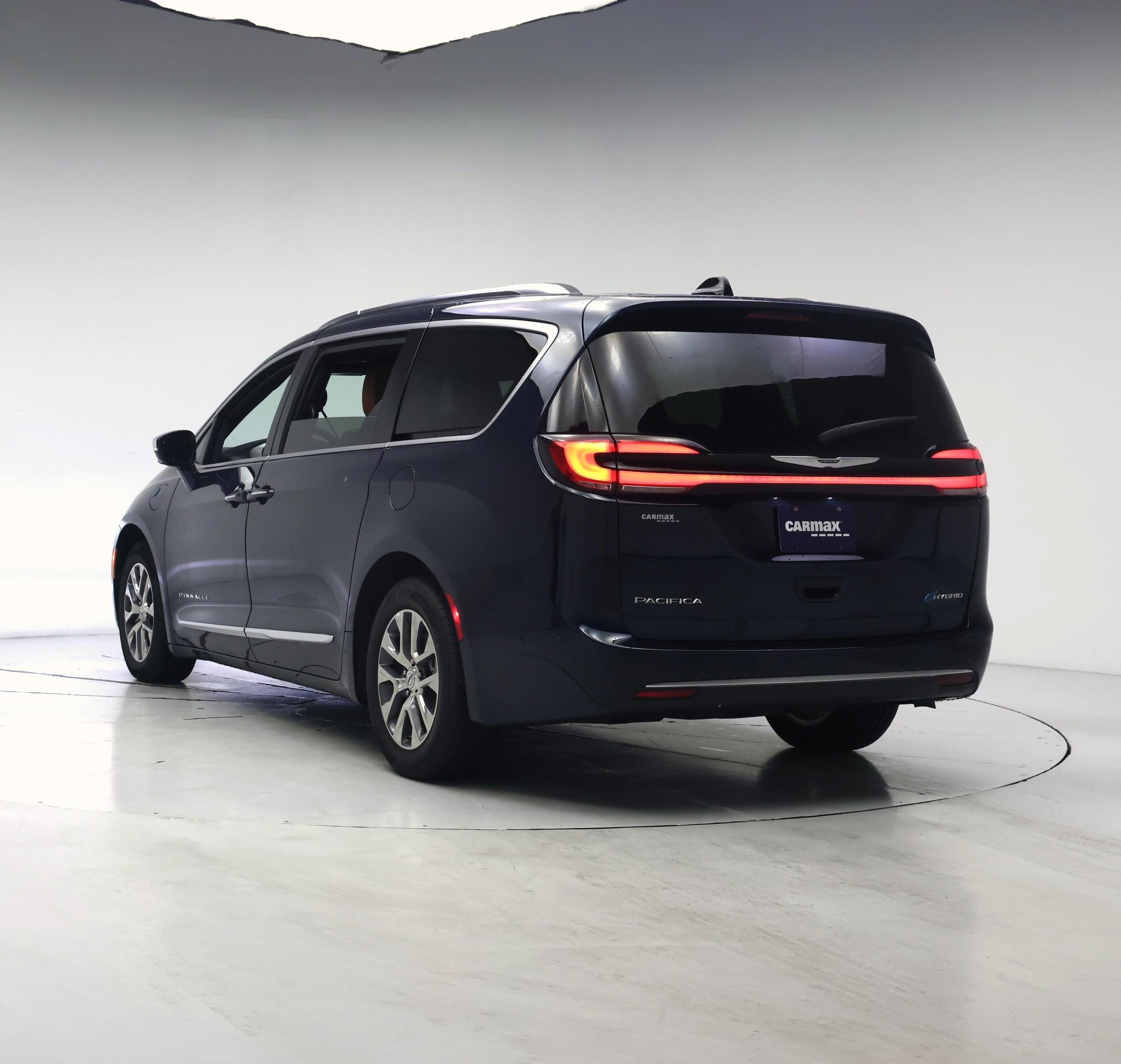 Thumbnail: 2024 Chrysler Pacifica - 2