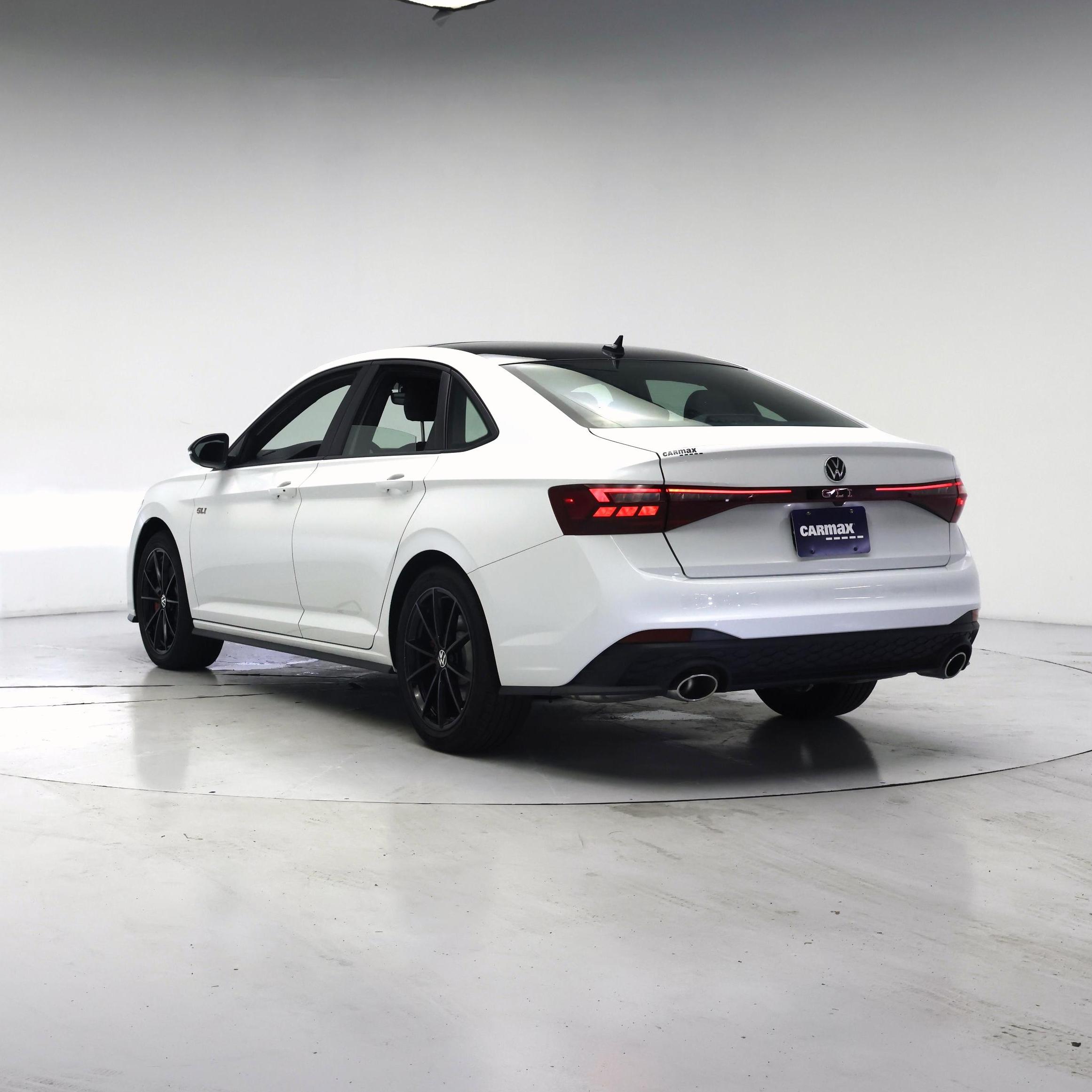 Thumbnail: 2025 Volkswagen Jetta - 2
