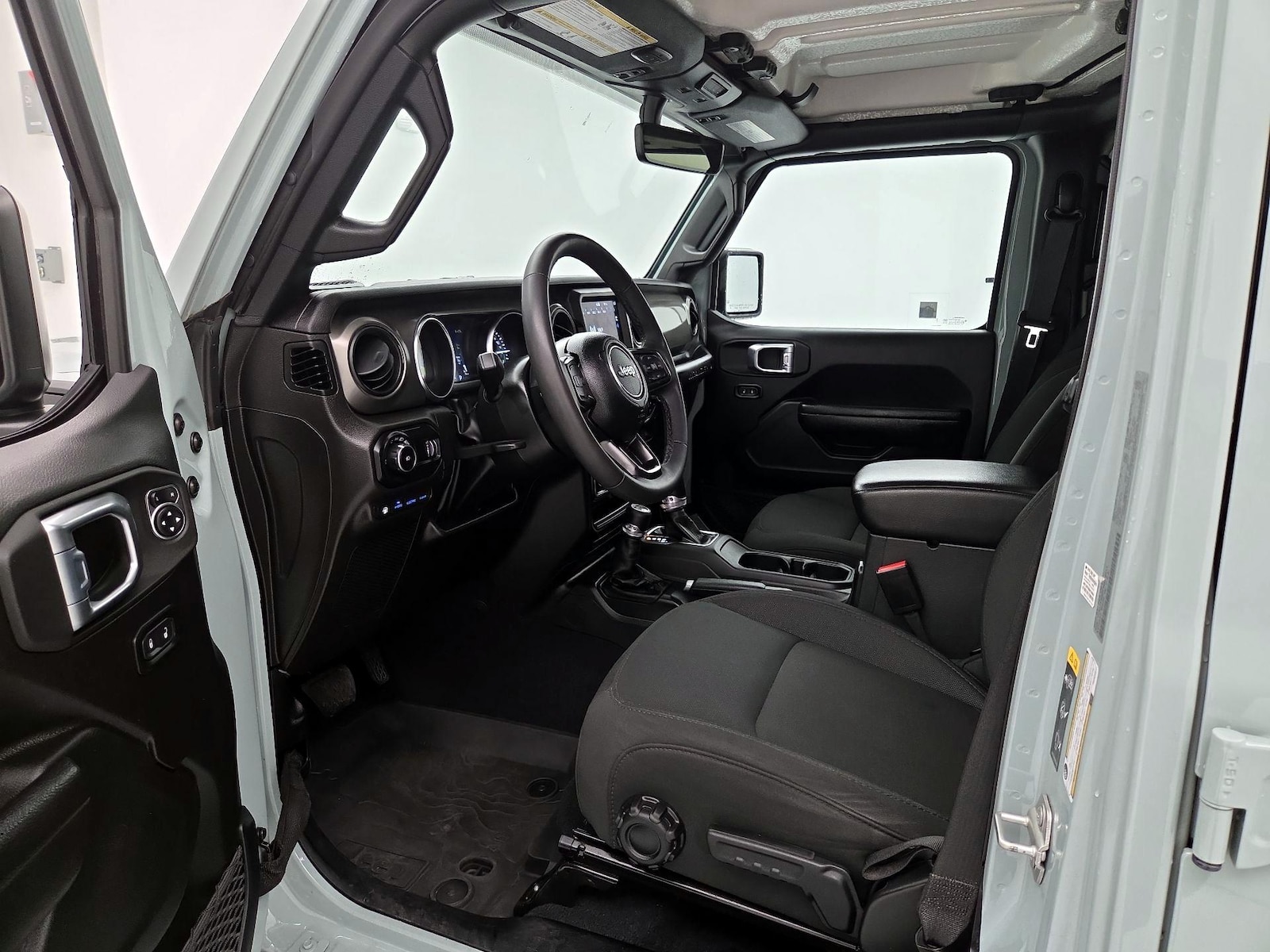 2023 Jeep Wrangler 4xe Willys 4XE - Photo 12