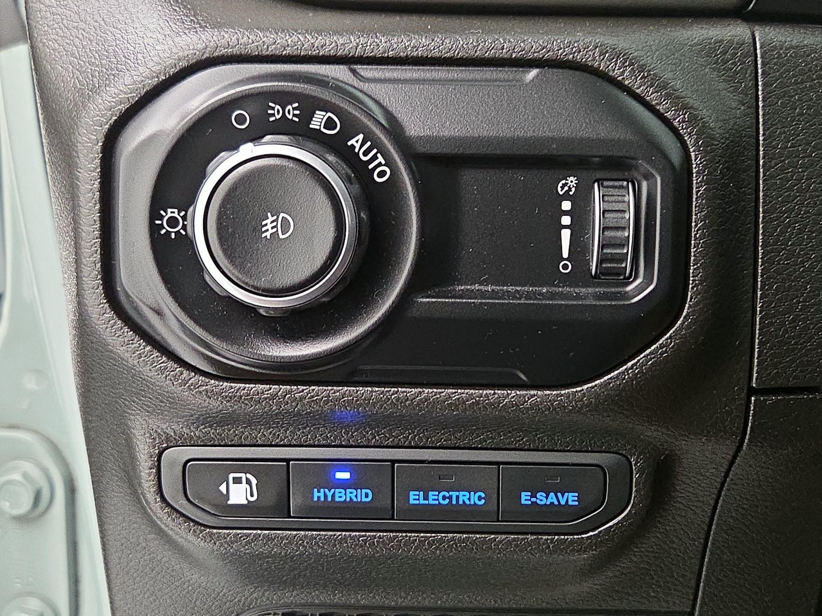 2023 Jeep Wrangler 4xe Willys 4XE - Photo 14