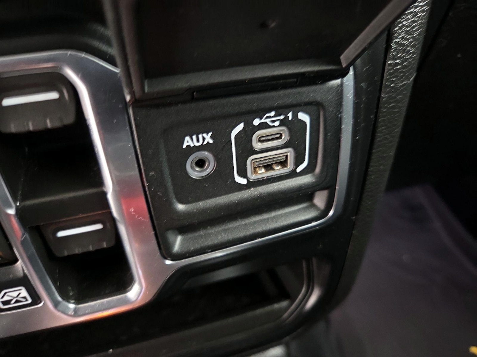 2023 Jeep Wrangler 4xe Willys 4XE - Photo 20